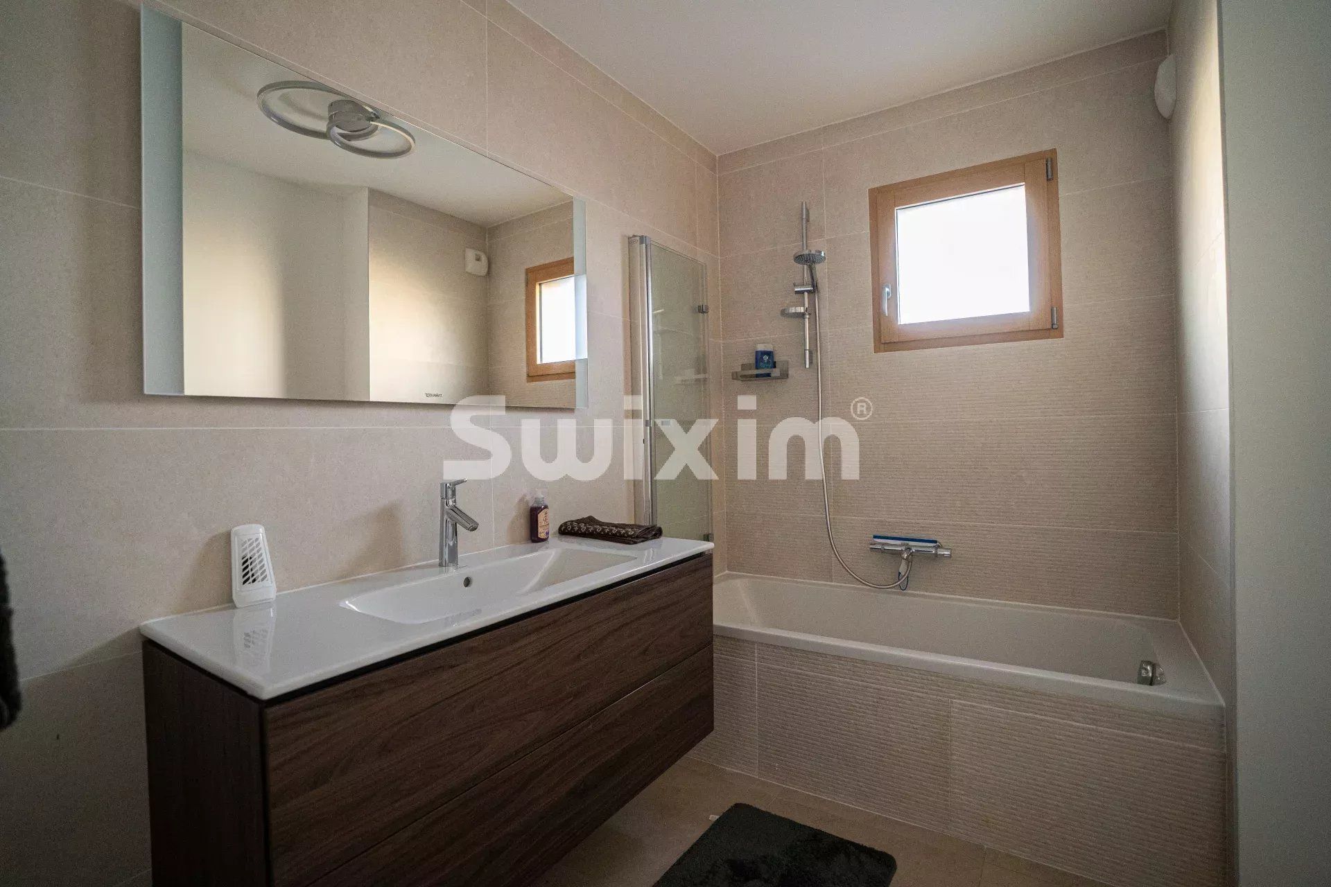 apartamento 5 Quartos para venda sobre Ornex (01210)