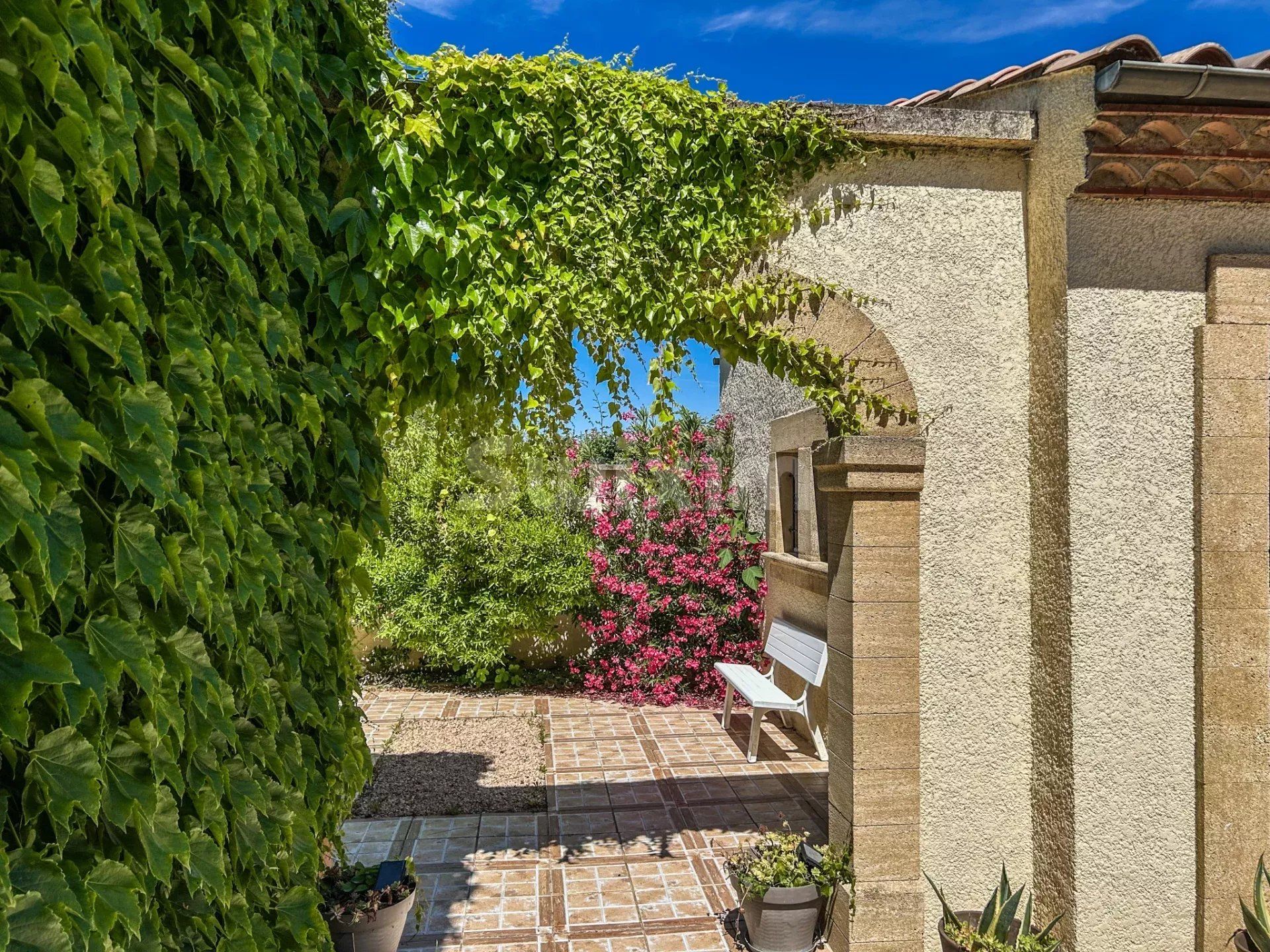 villa 4 Salas en venta en Uzès (30700)