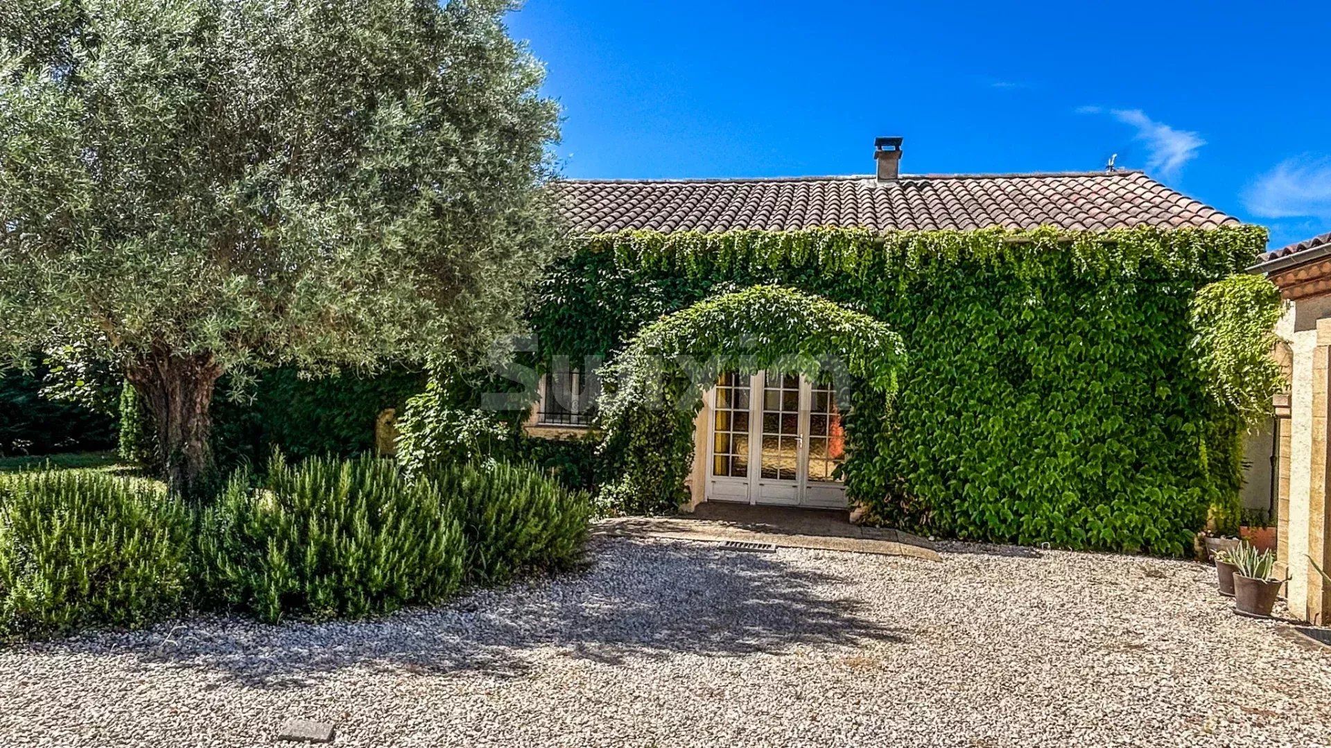 villa 4 Salas en venta en Uzès (30700)