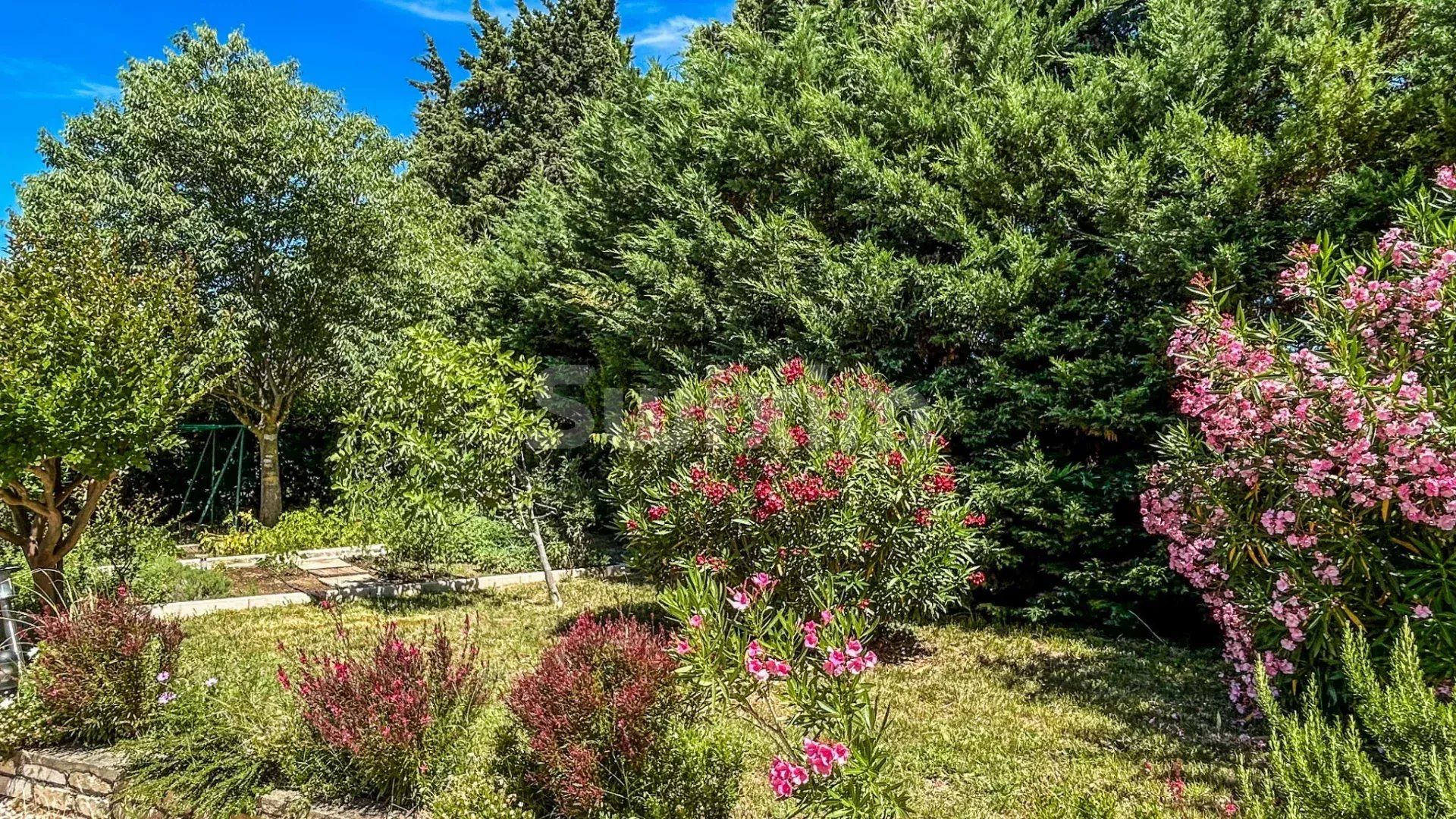 villa 4 Salas en venta en Uzès (30700)