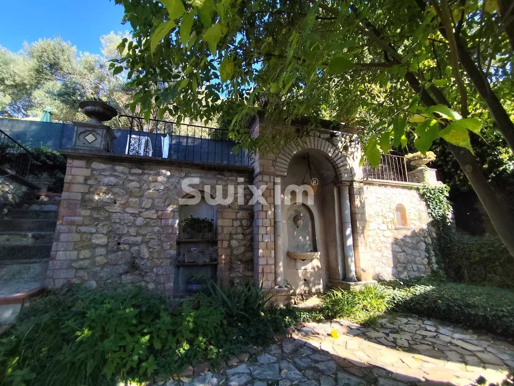 casa 10 Quartos para venda sobre Saint-Montan (07220)