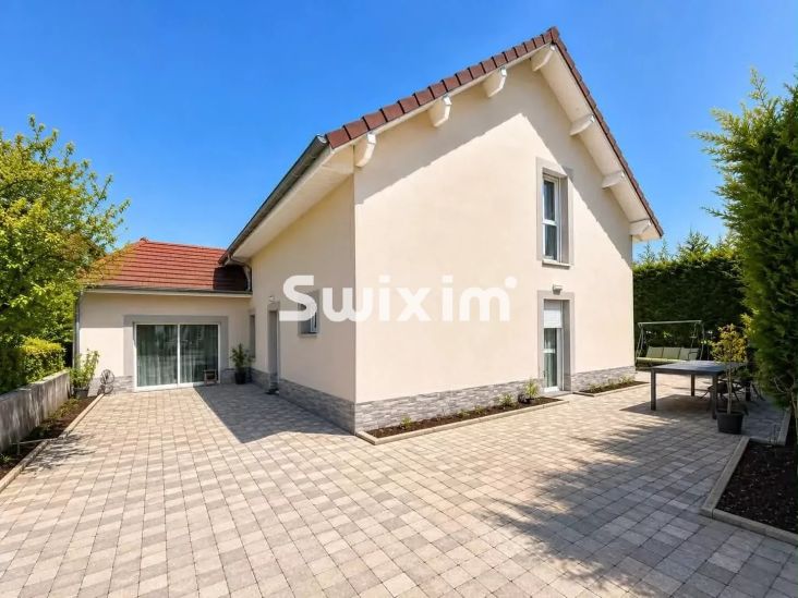 Vente Maison Lons-le-Saunier 7&nbsp;Pièces 150.36&nbsp;m²