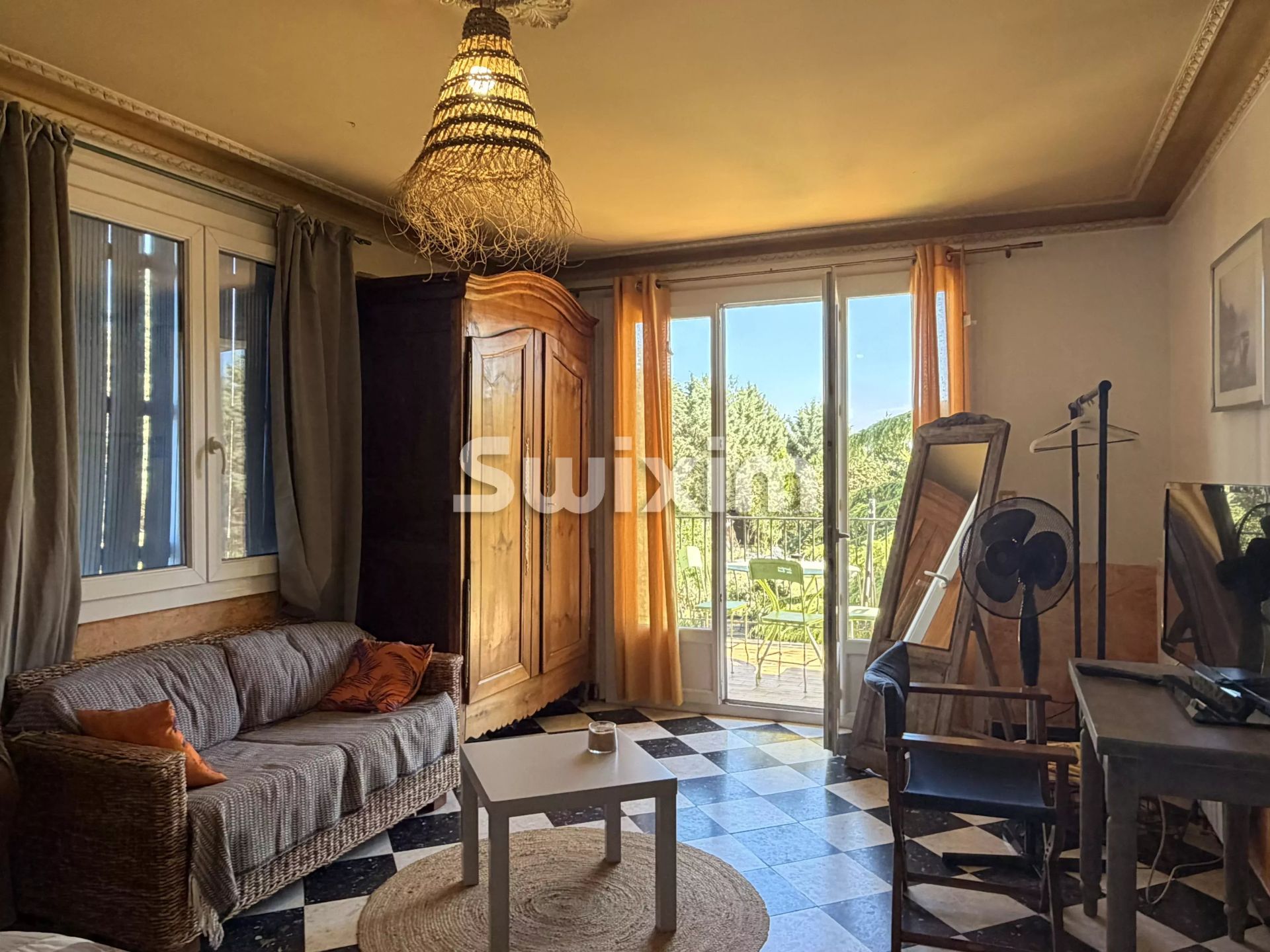 maison 8 Pièces en vente sur Piolenc (84420)