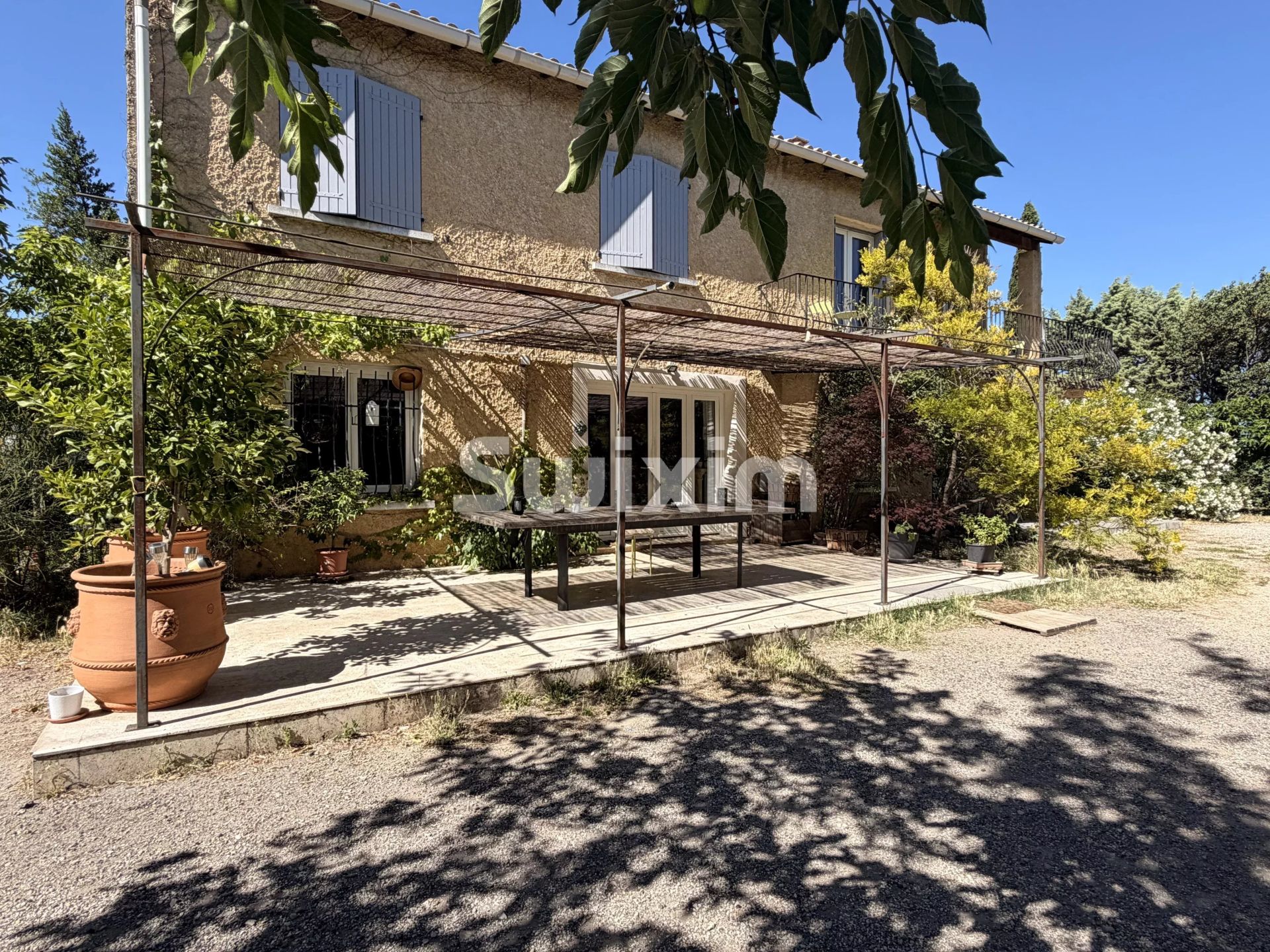maison 8 Pièces en vente sur Piolenc (84420)