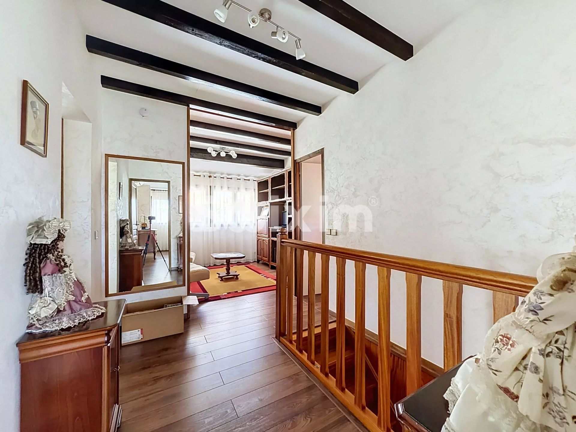 casa 7 Camere in vendita su Sergy (01630)