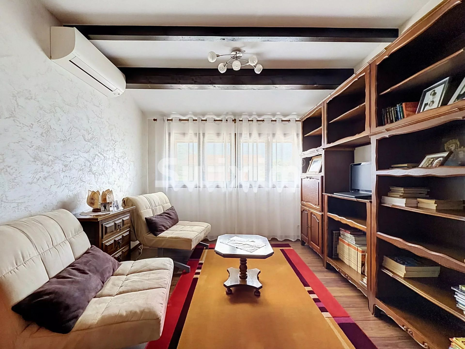 casa 7 Camere in vendita su Sergy (01630)