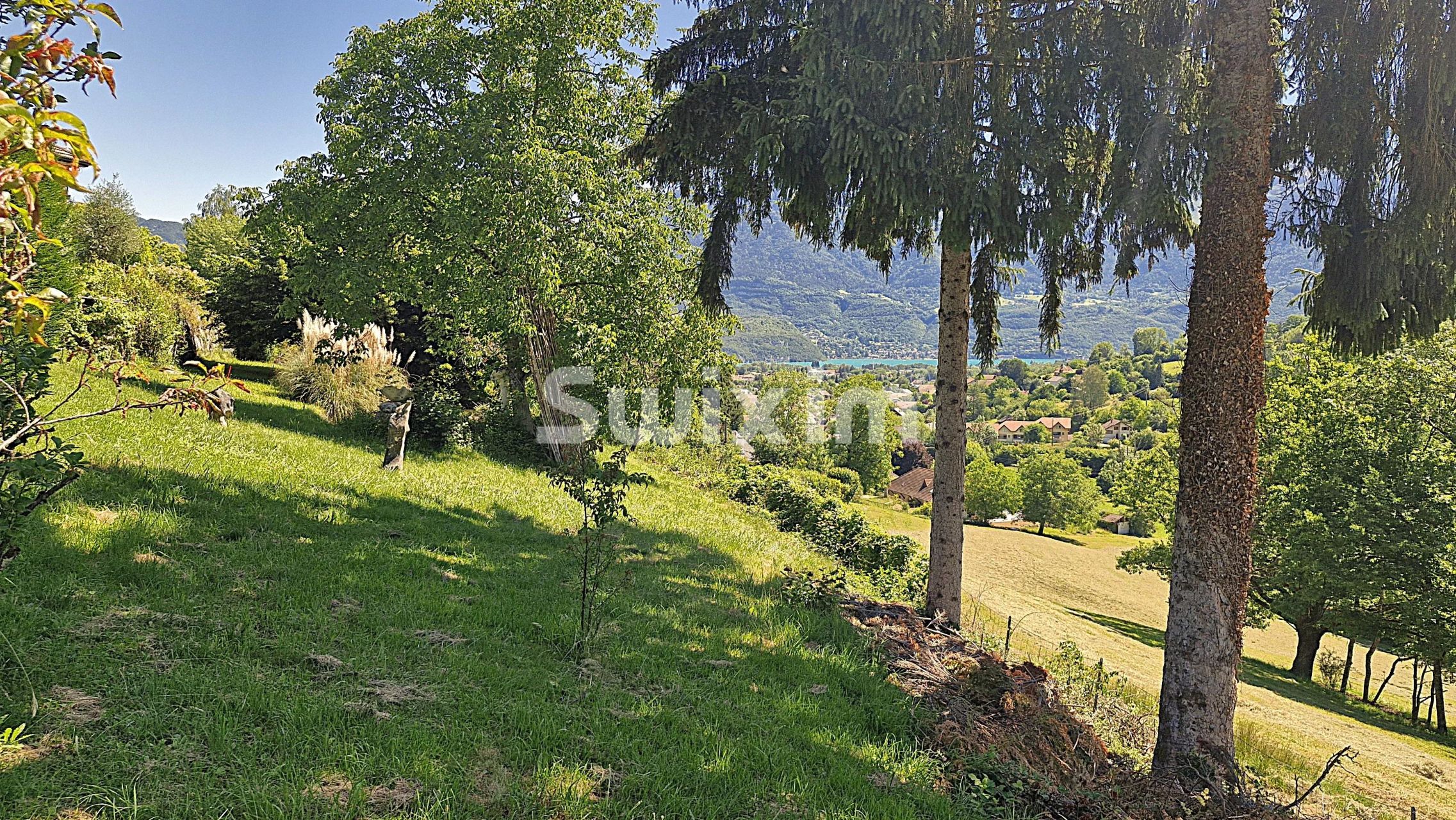 terreno edificável para venda sobre Saint-Jorioz (74410)