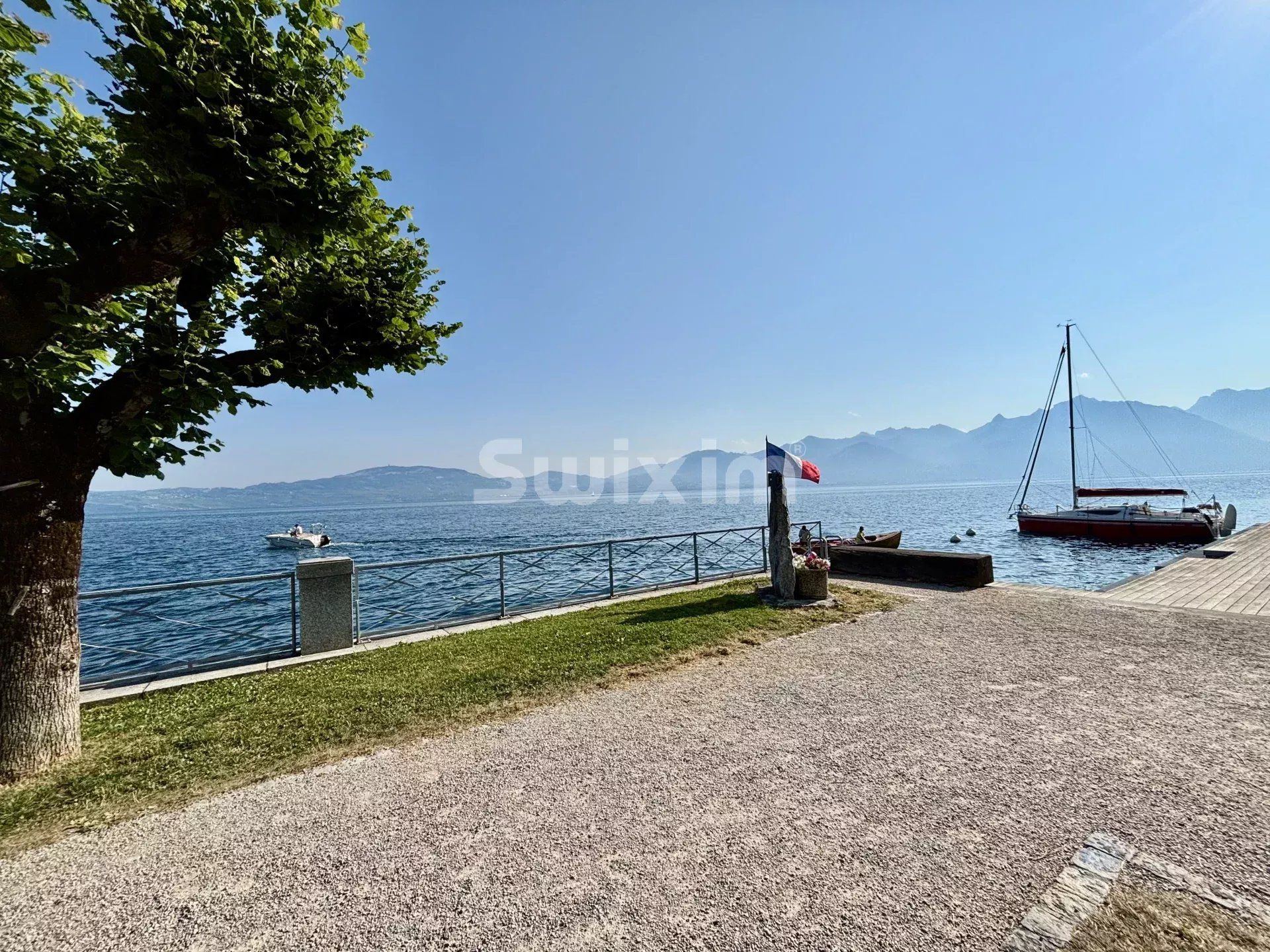 triplex 5 Rooms for sale on Saint-Gingolph (74500)