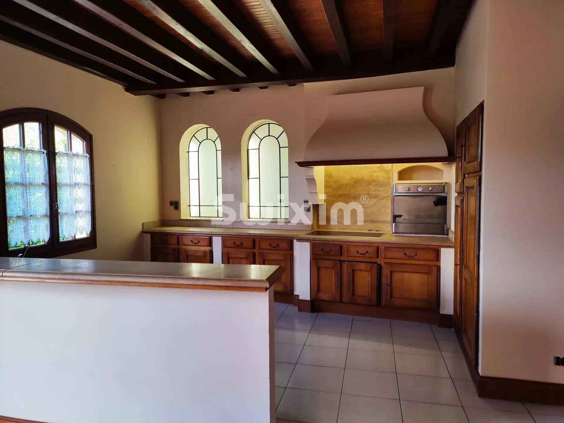 casa 8 Camere in vendita su Foix (09000)