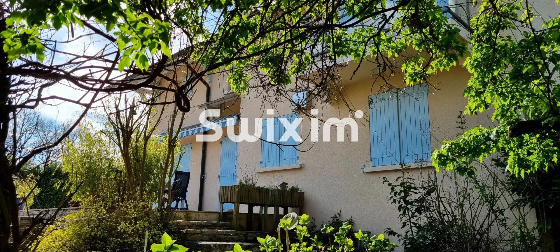 haus 10 Zimmer zum verkauf auf Lons-le-Saunier (39000)