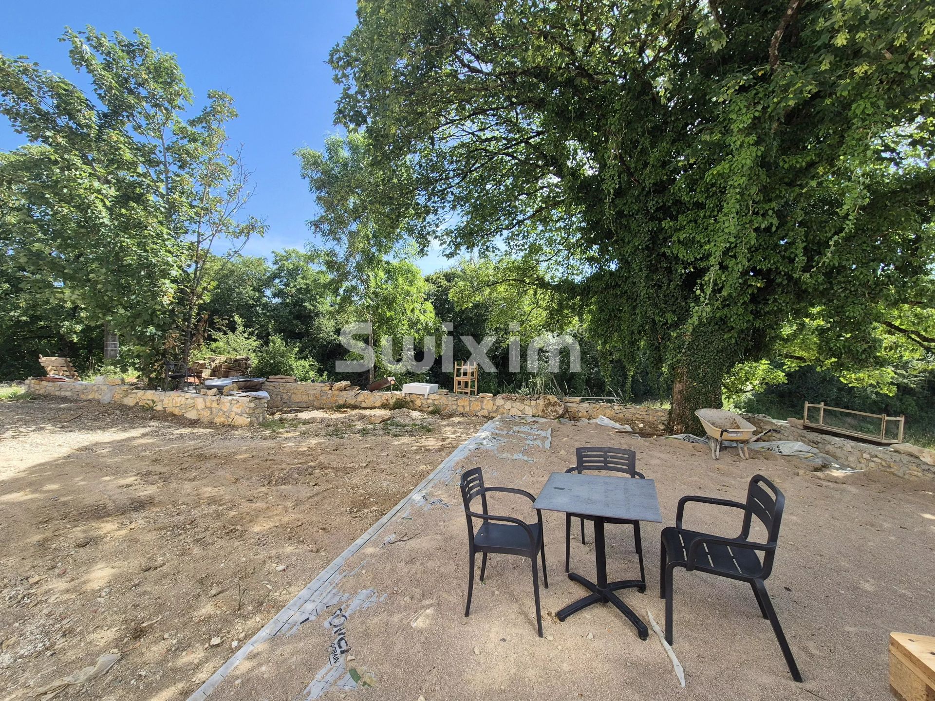 local comercial 14 Salas en venta en Lavans-lès-Dole (39700)