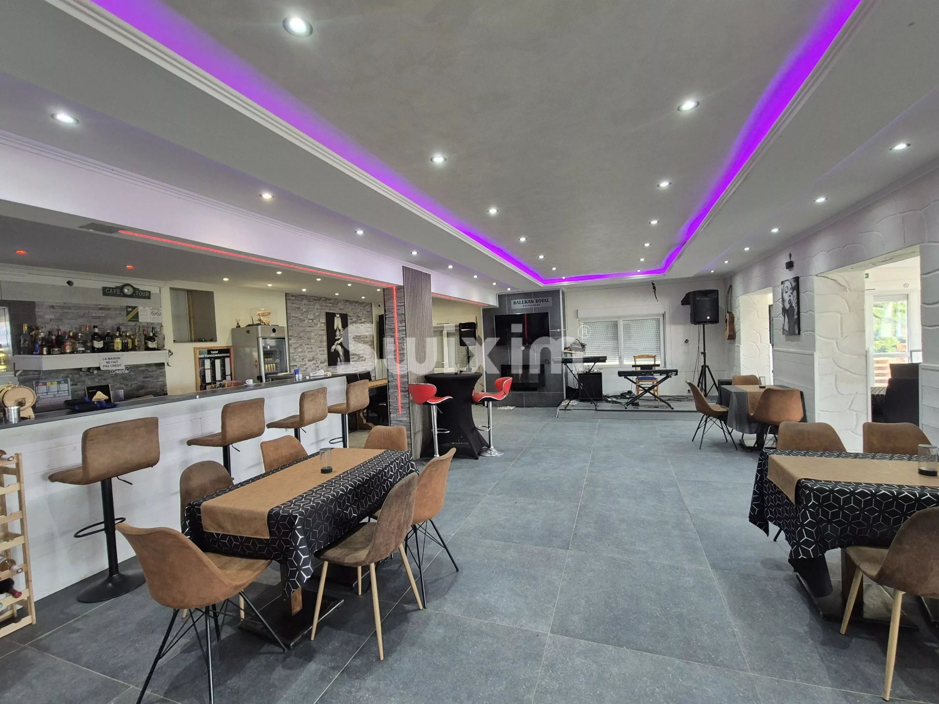 local comercial 14 Salas en venta en Lavans-lès-Dole (39700)