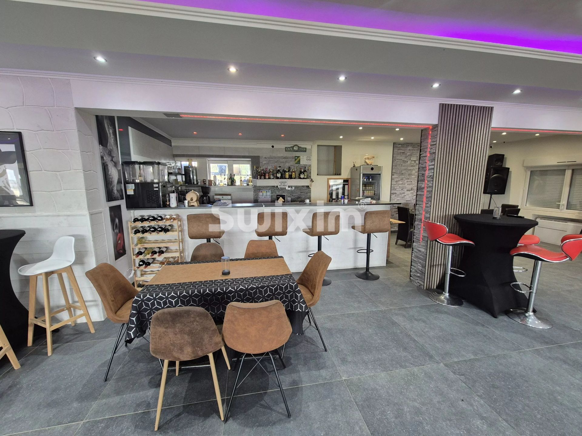 local comercial 14 Salas en venta en Lavans-lès-Dole (39700)