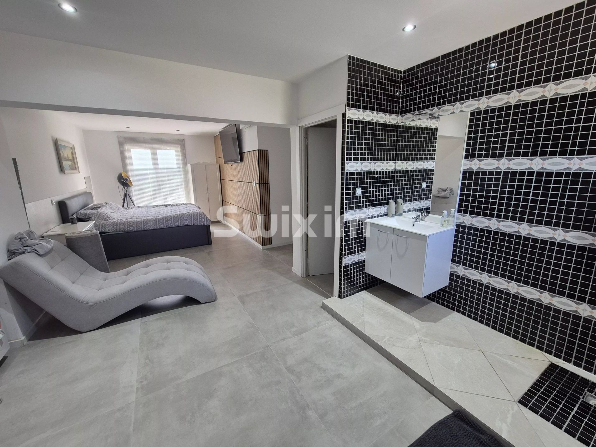 local comercial 14 Salas en venta en Lavans-lès-Dole (39700)