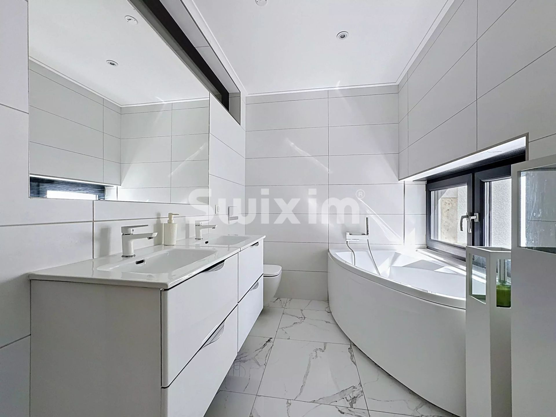 appartement 5 Pièces en vente sur Sauverny (01220)