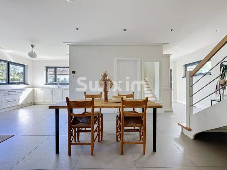 Location Maison Gex 3&nbsp;Pièces 83&nbsp;m²