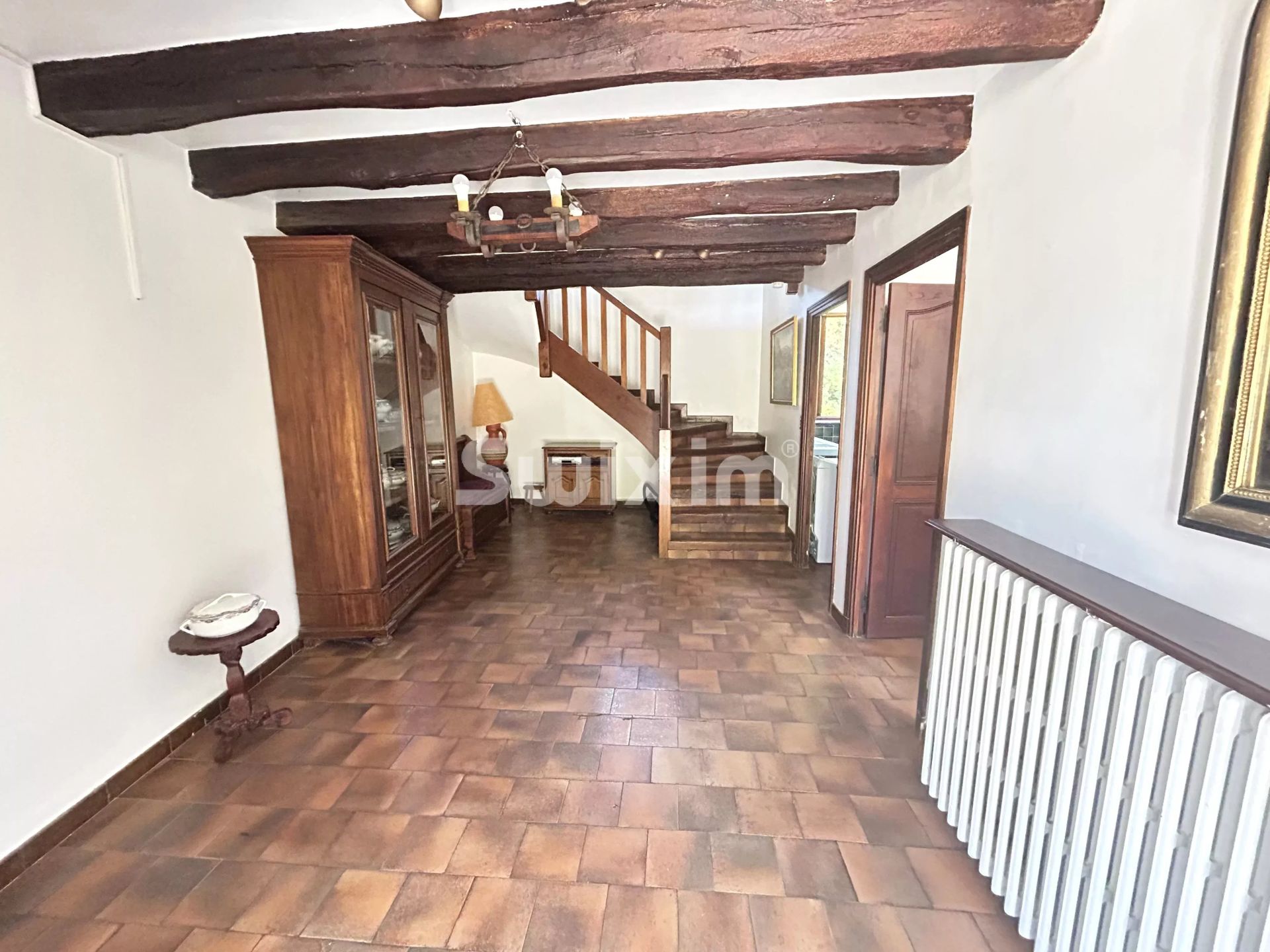 house 9 Rooms for sale on Joux-la-Ville (89440)