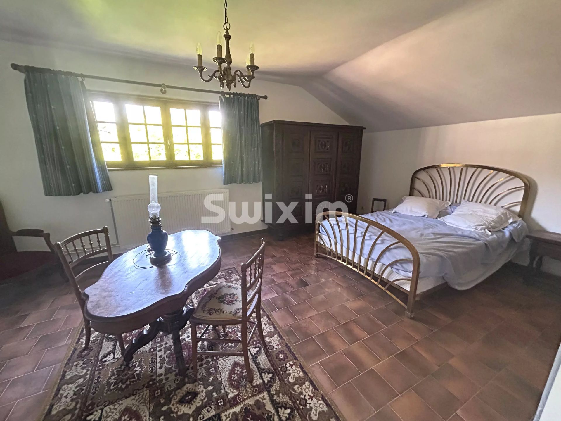 house 9 Rooms for sale on Joux-la-Ville (89440)