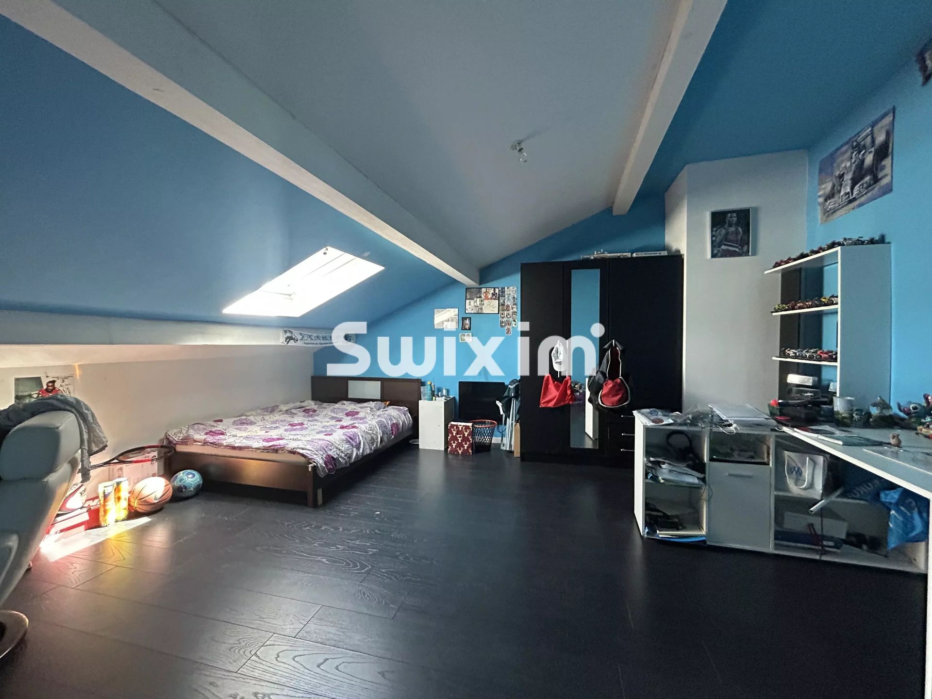 house 6 Rooms for sale on Lons-le-Saunier (39000)