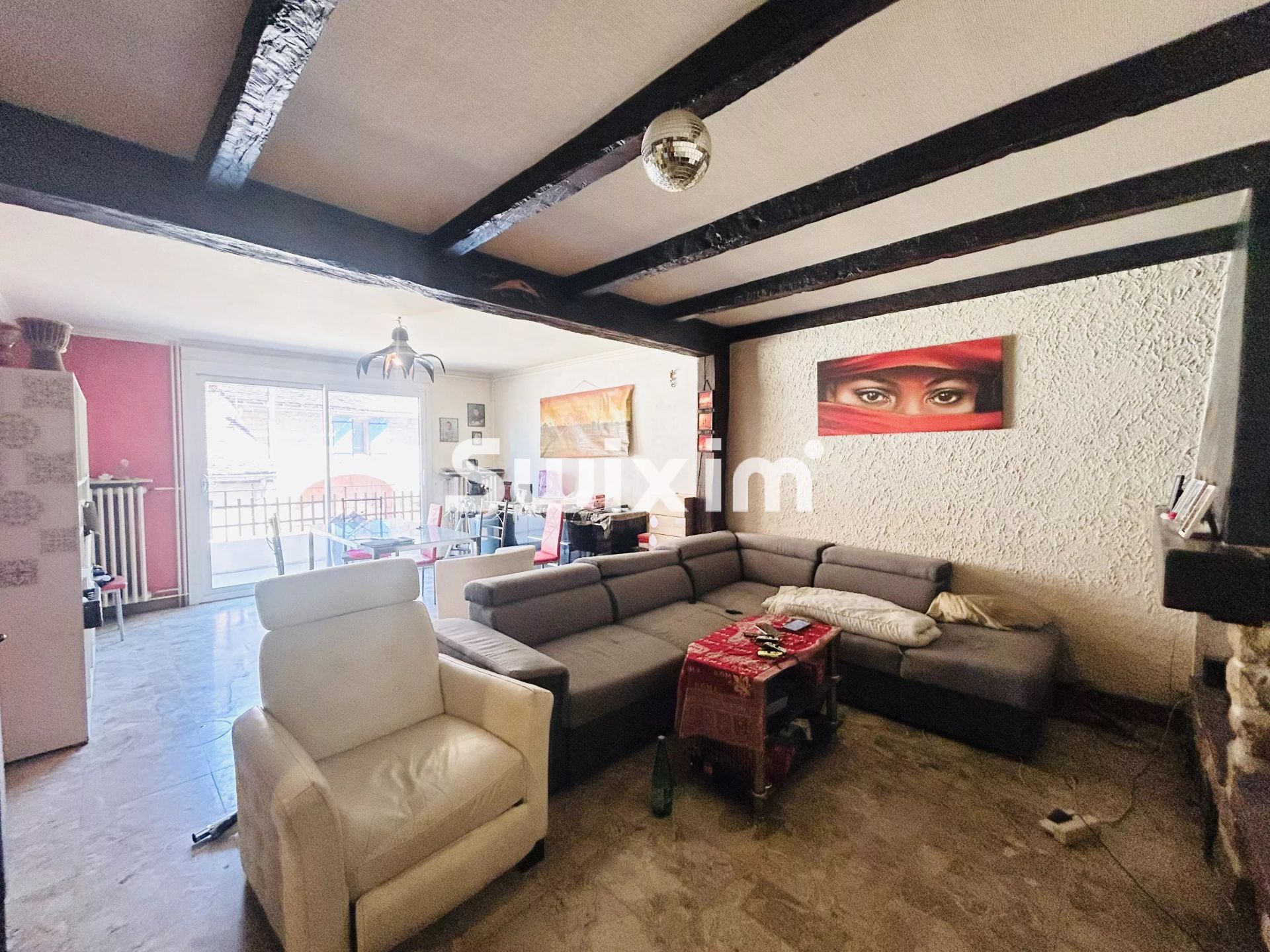 house 6 Rooms for sale on Lons-le-Saunier (39000)