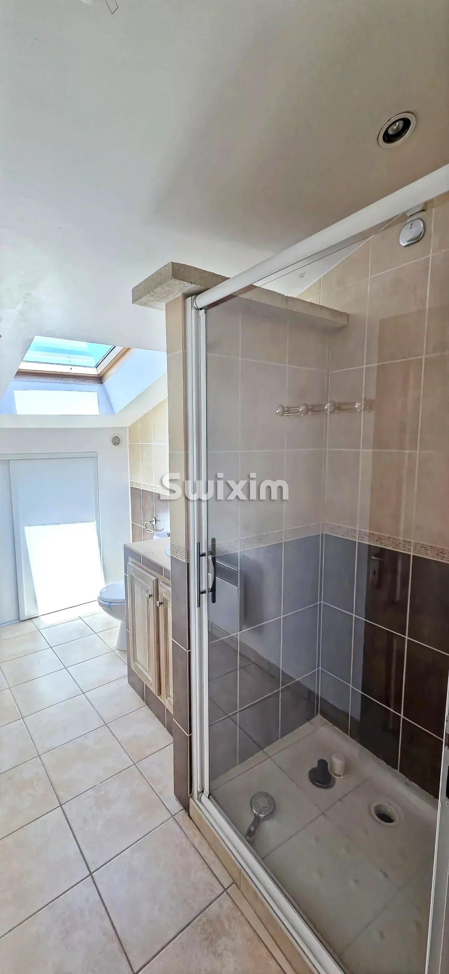 casa 4 Quartos para aluguer sobre Caderousse (84860)