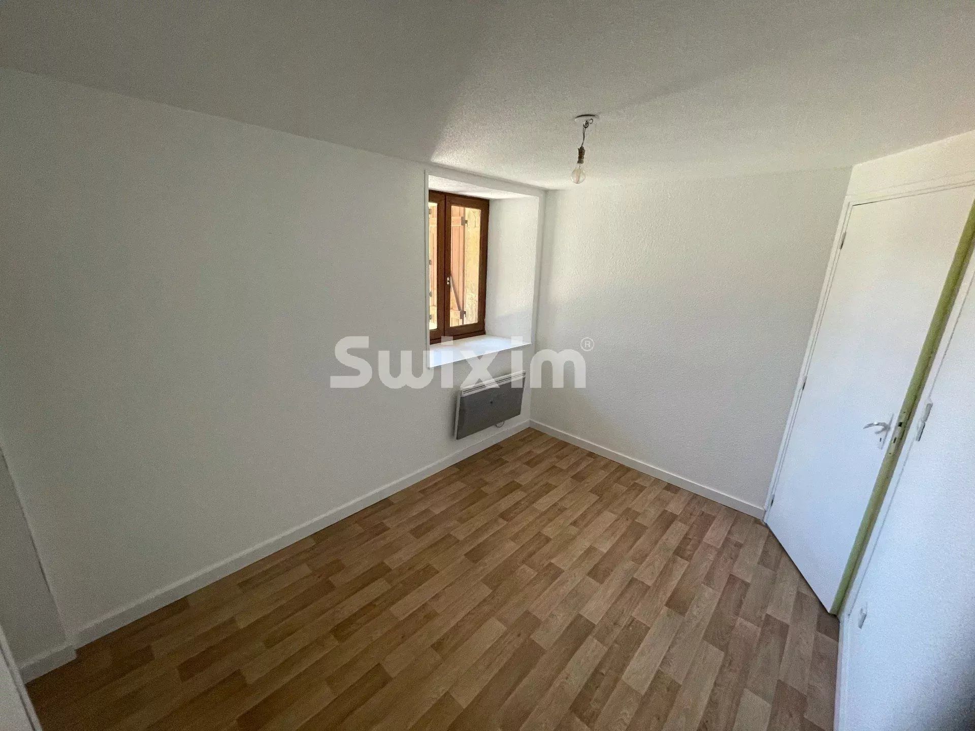 apartamento 4 Quartos para aluguer sobre Le Pasquier (39300)