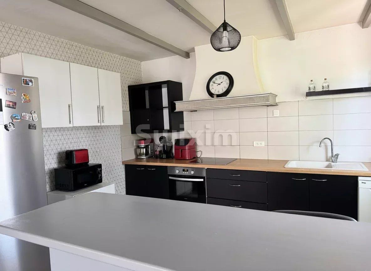 apartment 3 Rooms for sale on Marguerittes (30320)