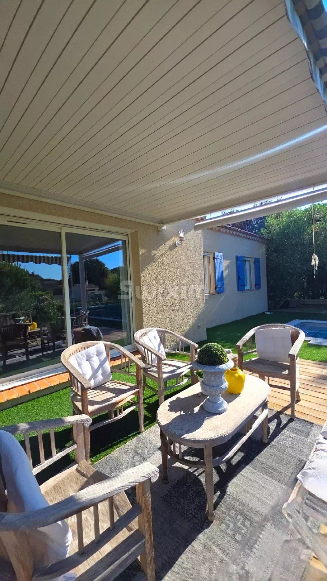 villa 5 Camere in vendita su Castillon-du-Gard (30210)