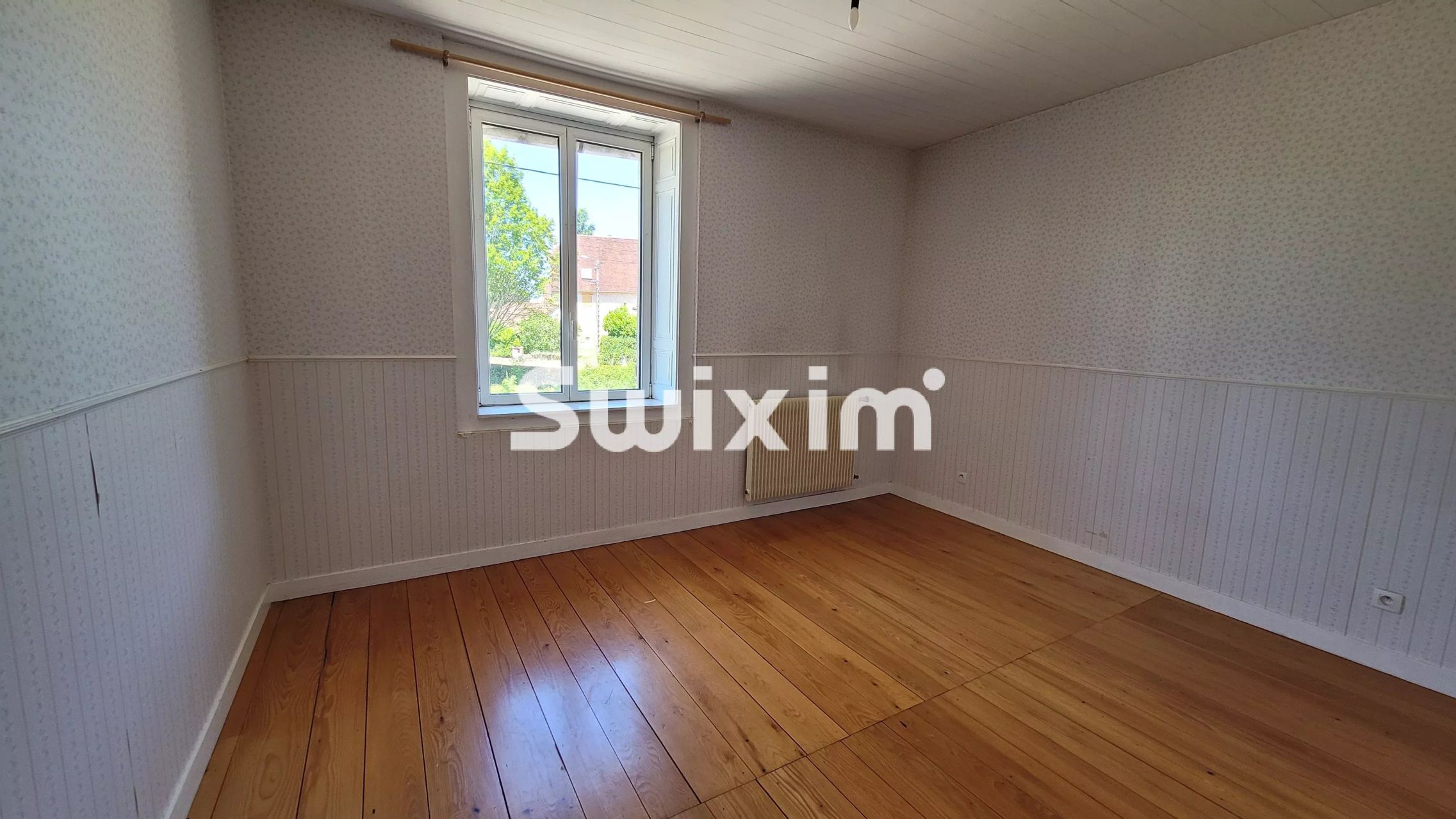 haus 12 Zimmer zum verkauf auf Lons-le-Saunier (39000)
