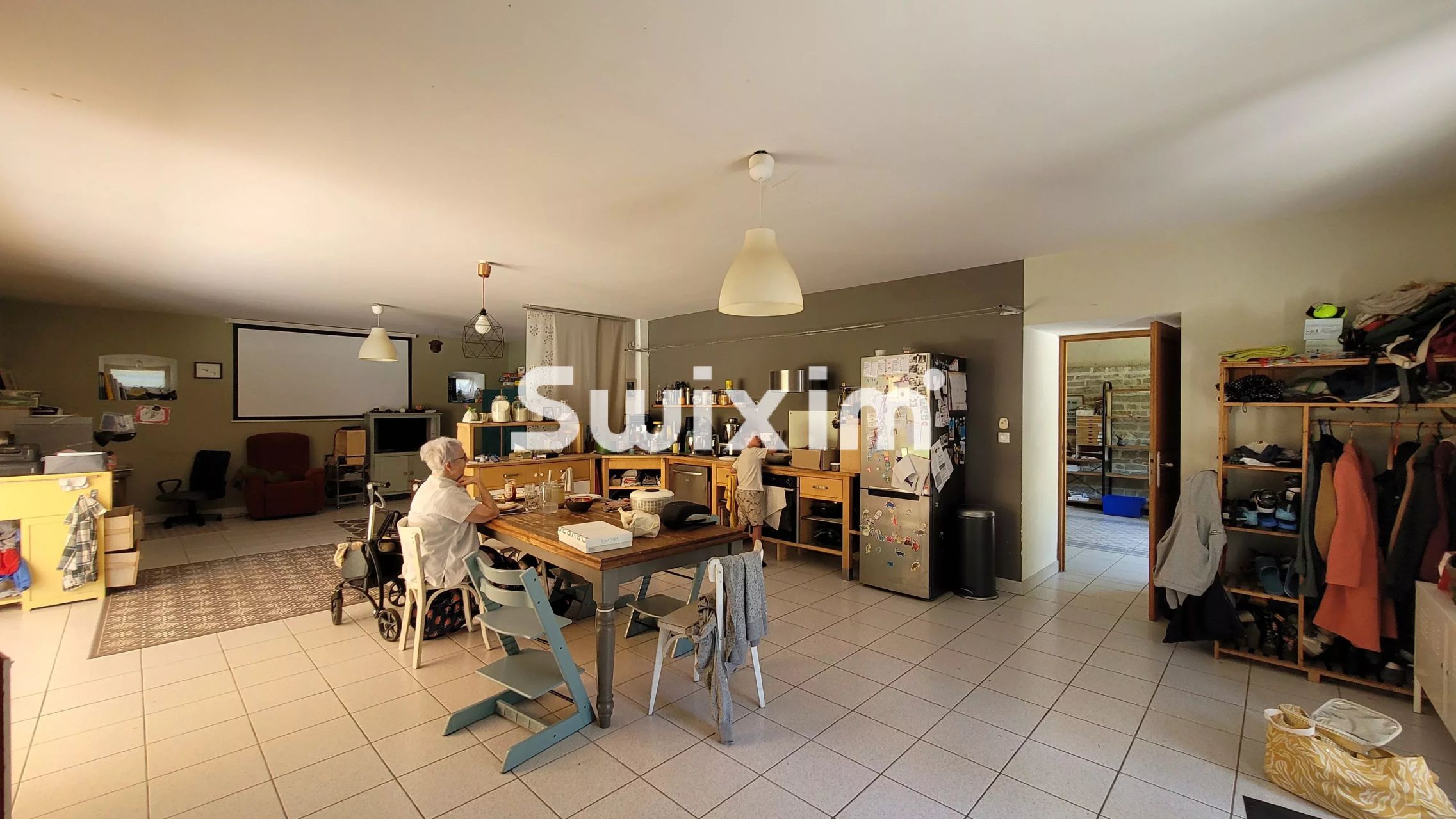 haus 12 Zimmer zum verkauf auf Lons-le-Saunier (39000)