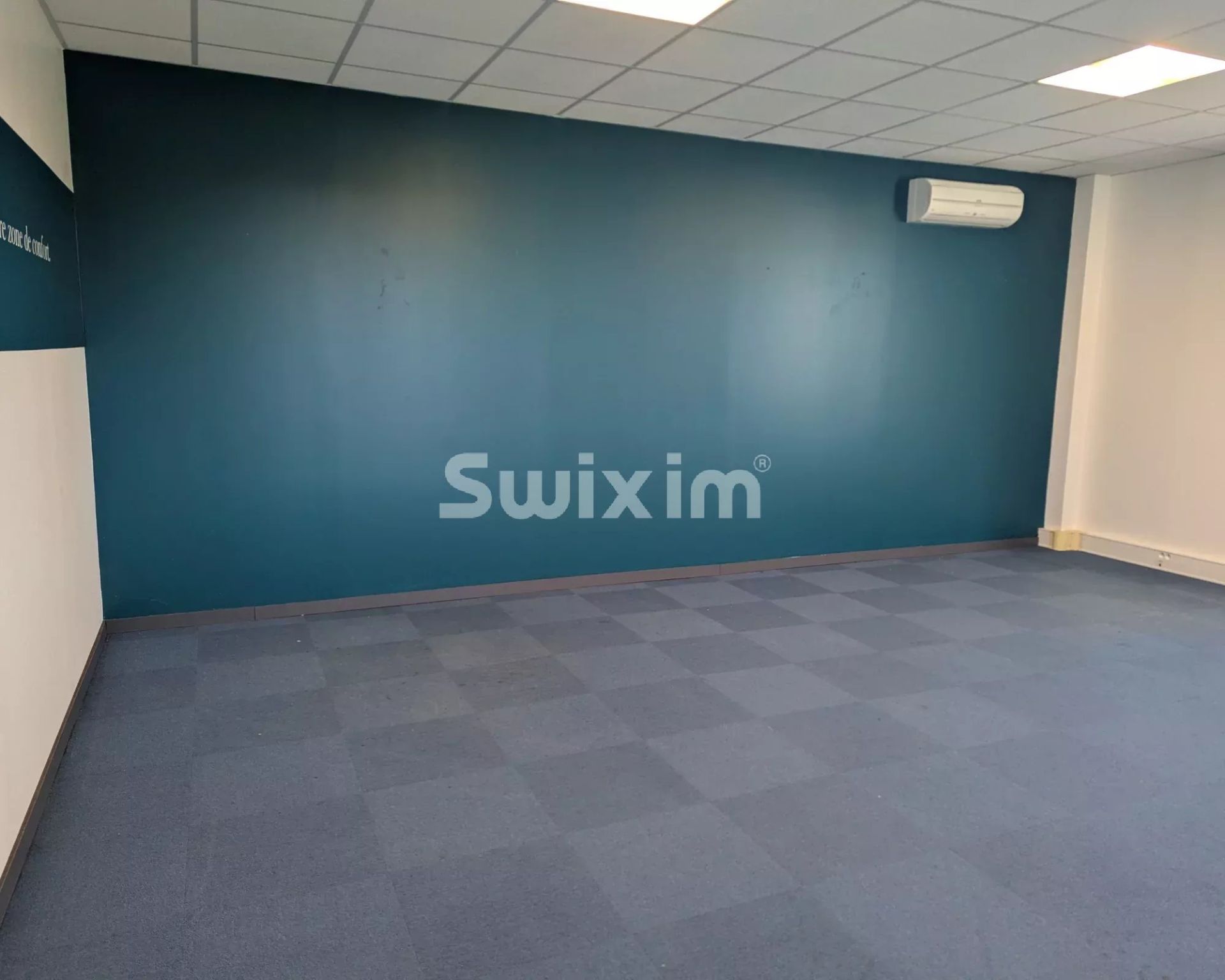 instalações comerciais 1 sala para aluguer sobre Péronnas (01960)