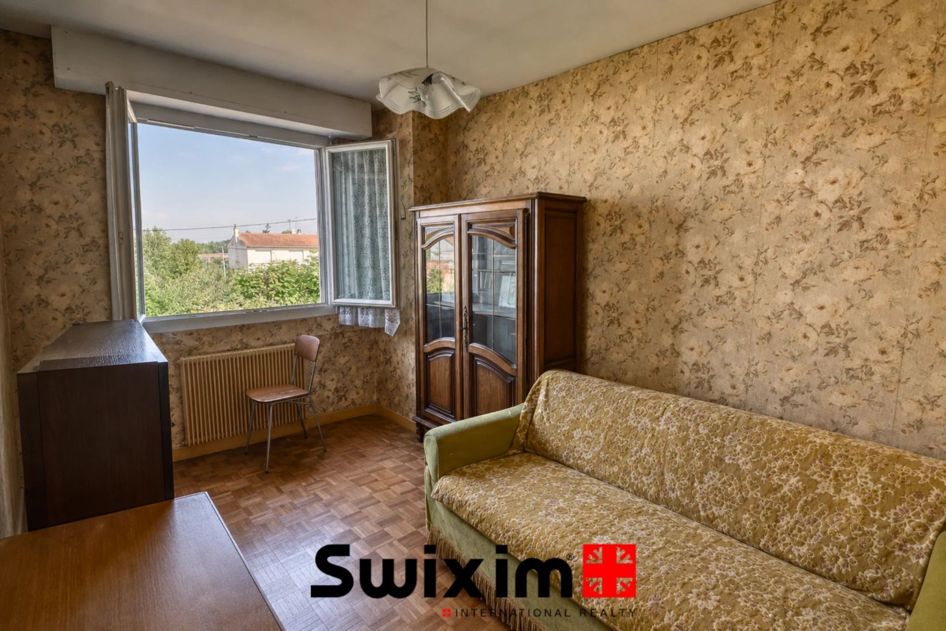 house 5 Rooms for sale on Eysines (33320)