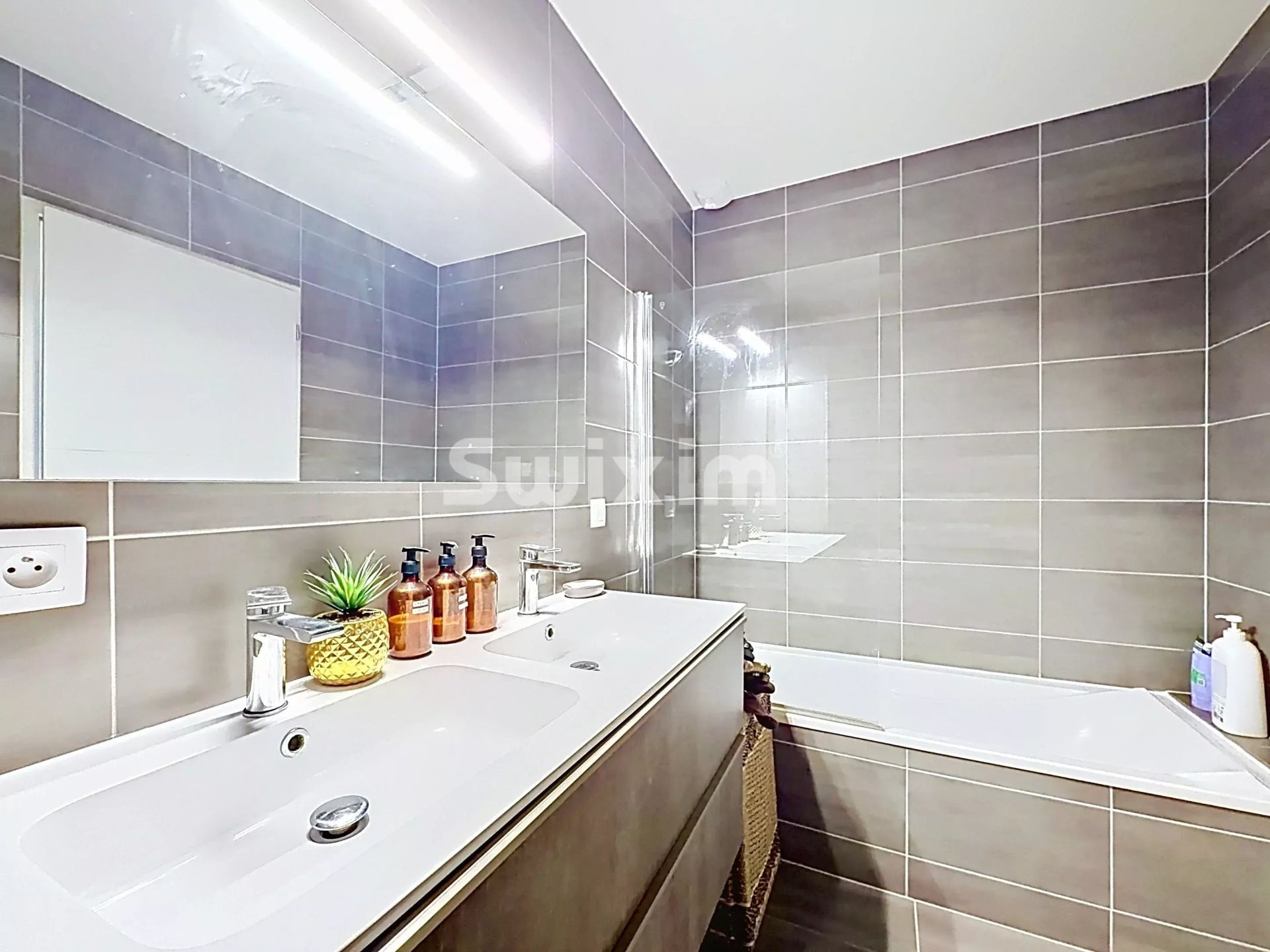 casa 4 Salas en venta en Feigères (74160)