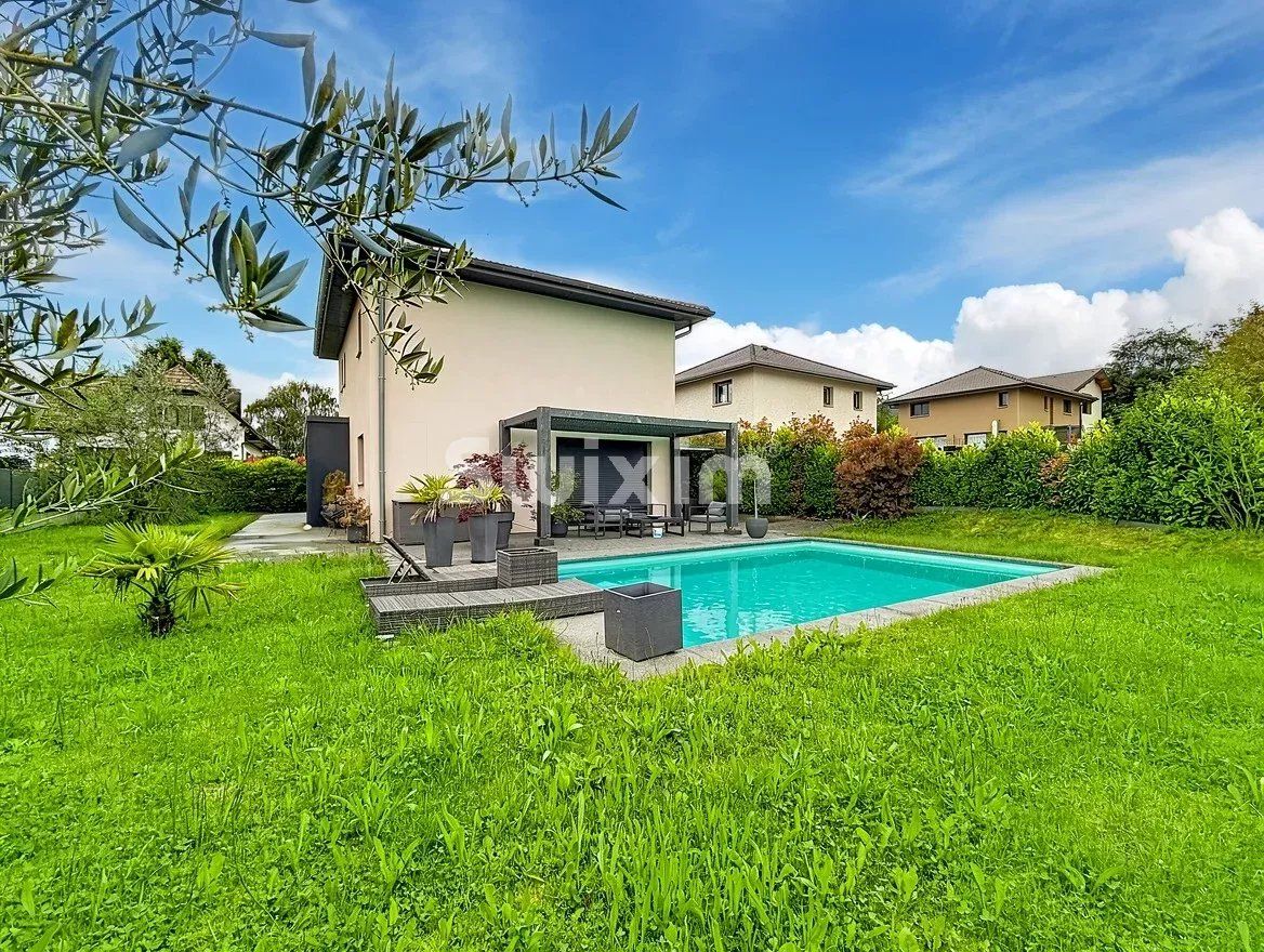 house 4 Rooms for sale on Feigères (74160)