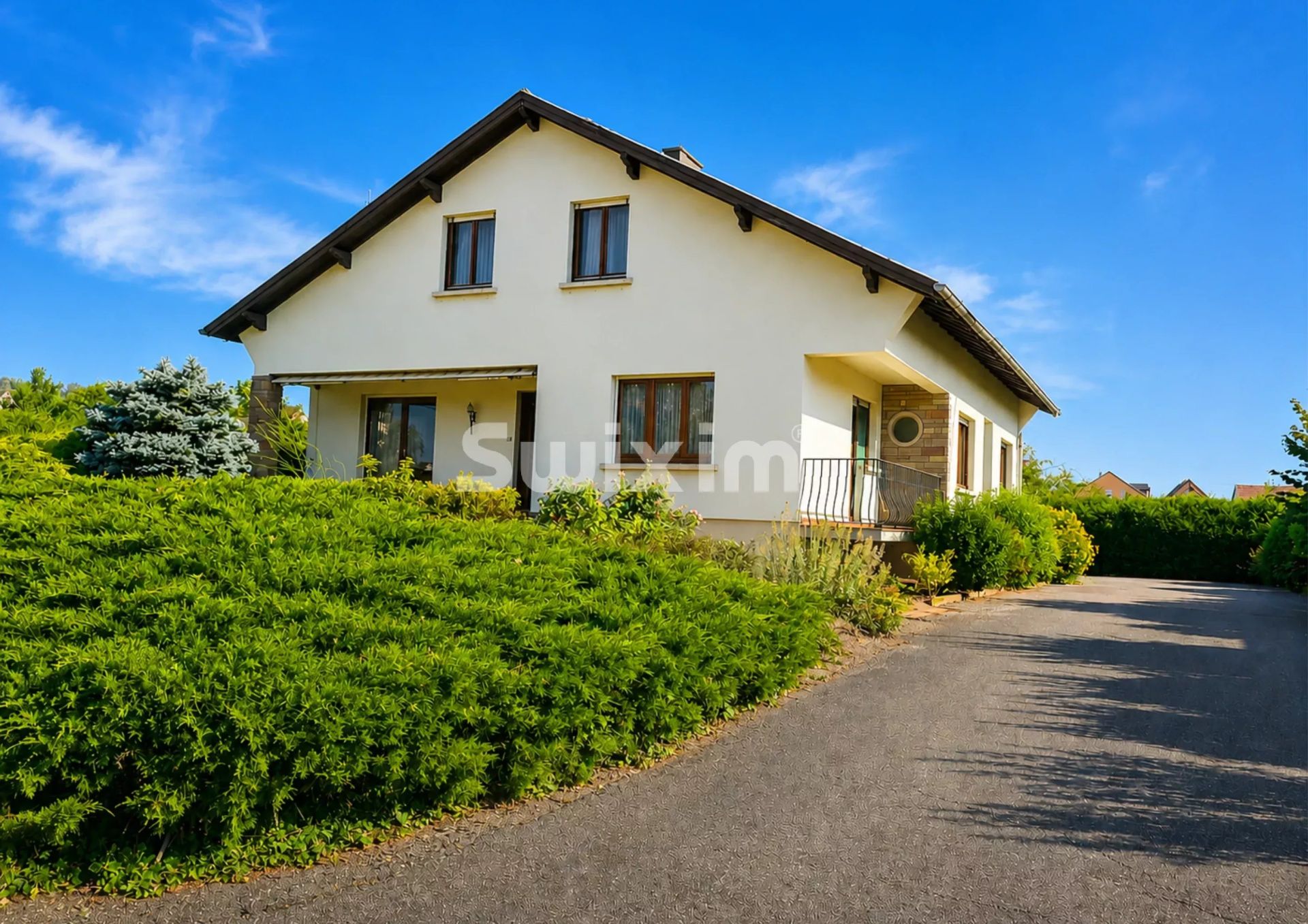 house 7 Rooms for sale on Bergheim (68750)