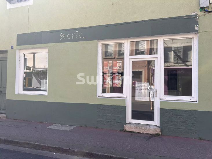 Affitto Locale commerciale Bourg-en-Bresse 3&nbsp;Camere 88&nbsp;m²