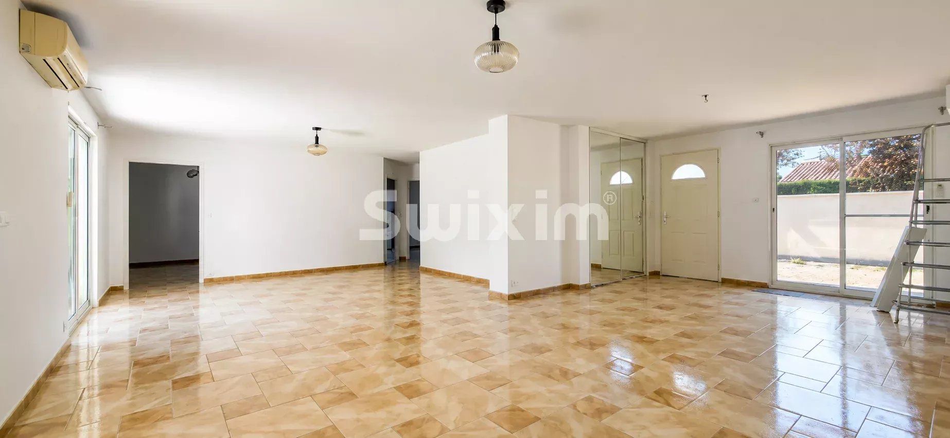 villa 7 Camere in vendita su Valréas (84600)