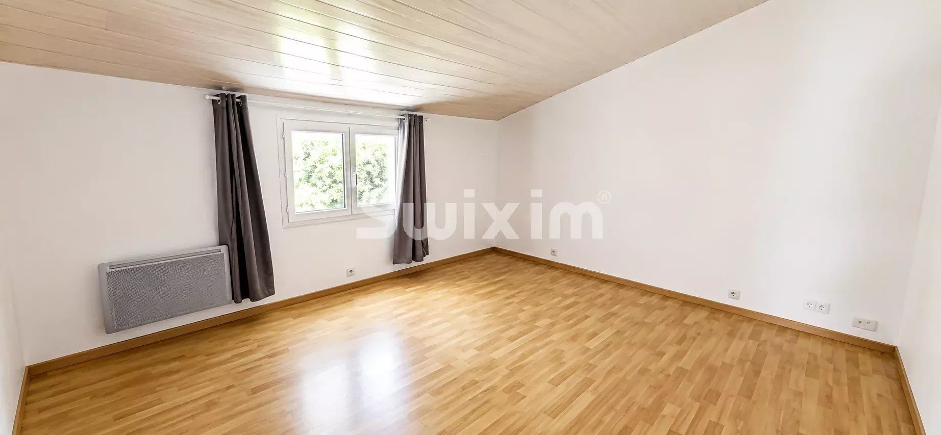 villa 7 Camere in vendita su Valréas (84600)