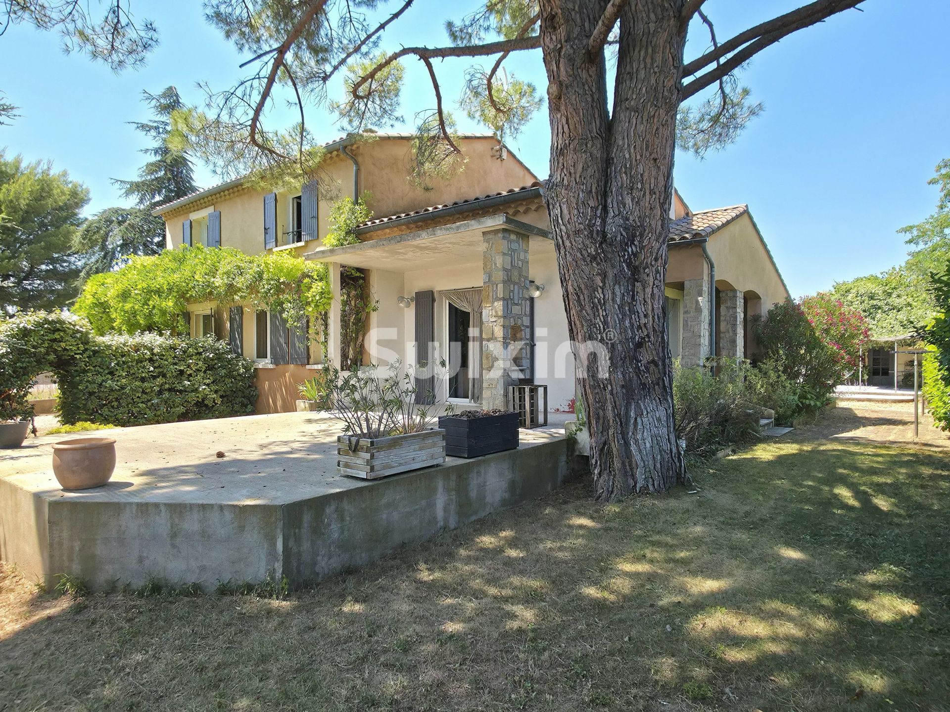 casa 5 Quartos para venda sobre Valréas (84600)