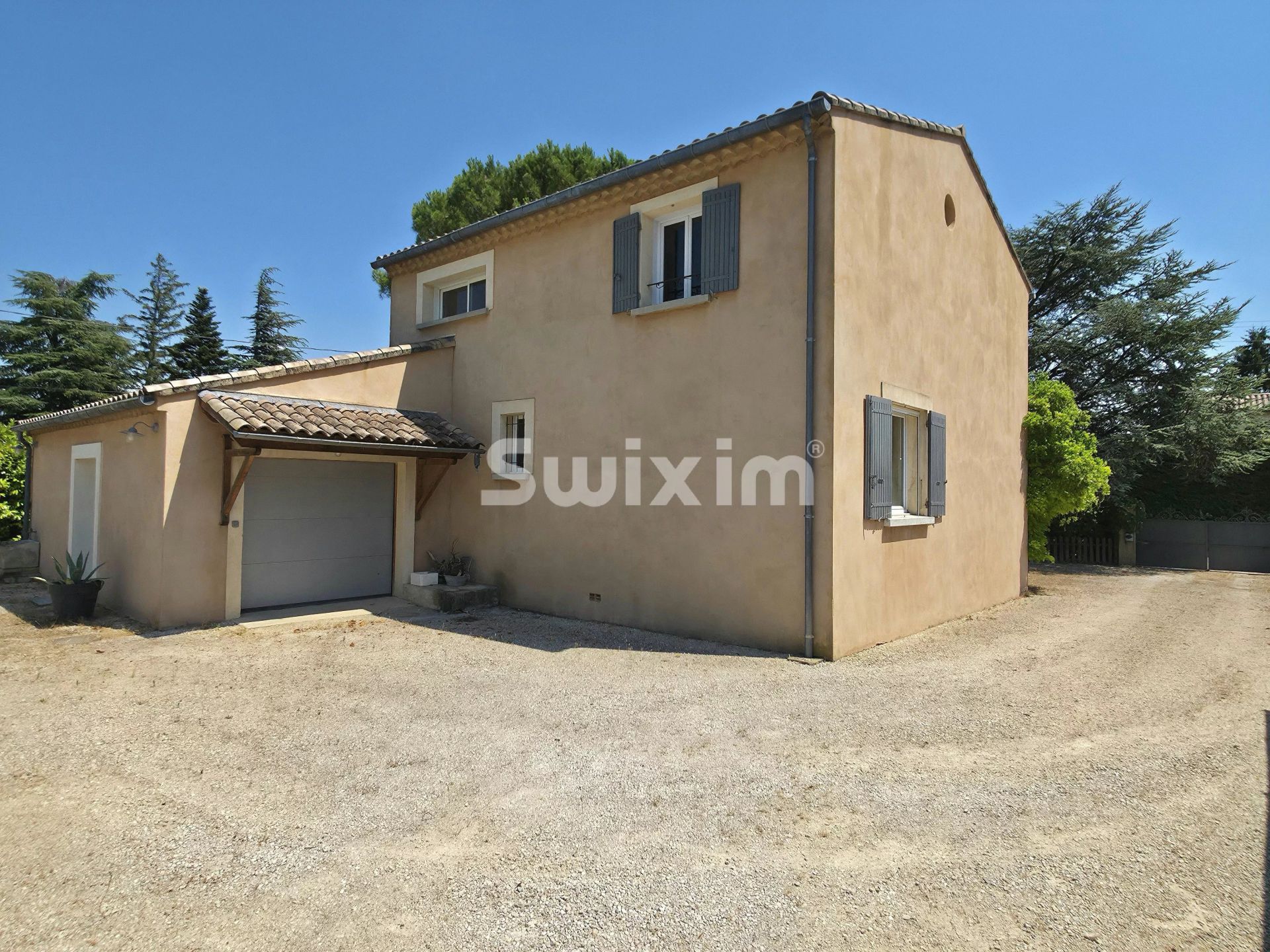casa 5 Quartos para venda sobre Valréas (84600)