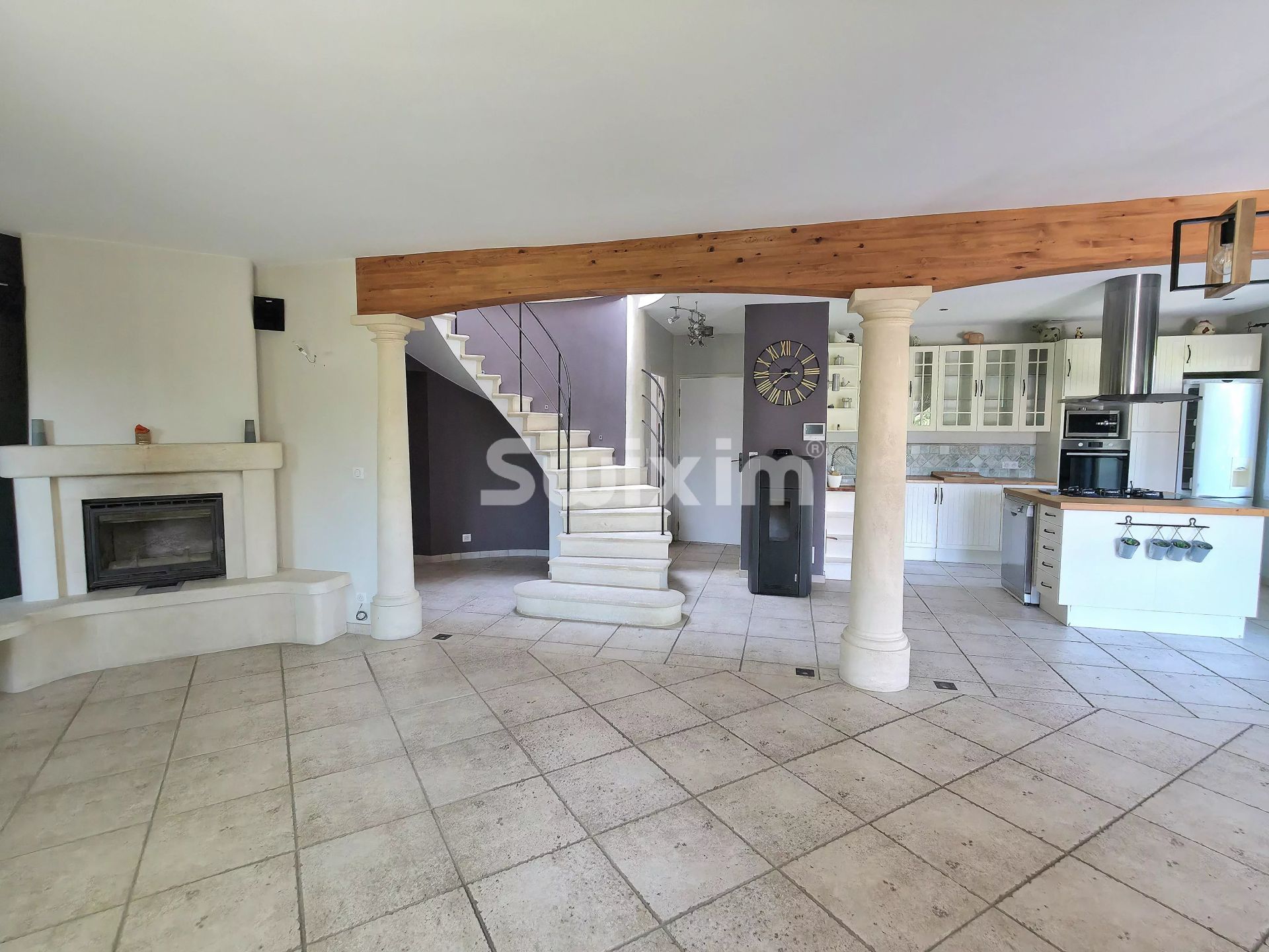 casa 5 Quartos para venda sobre Valréas (84600)