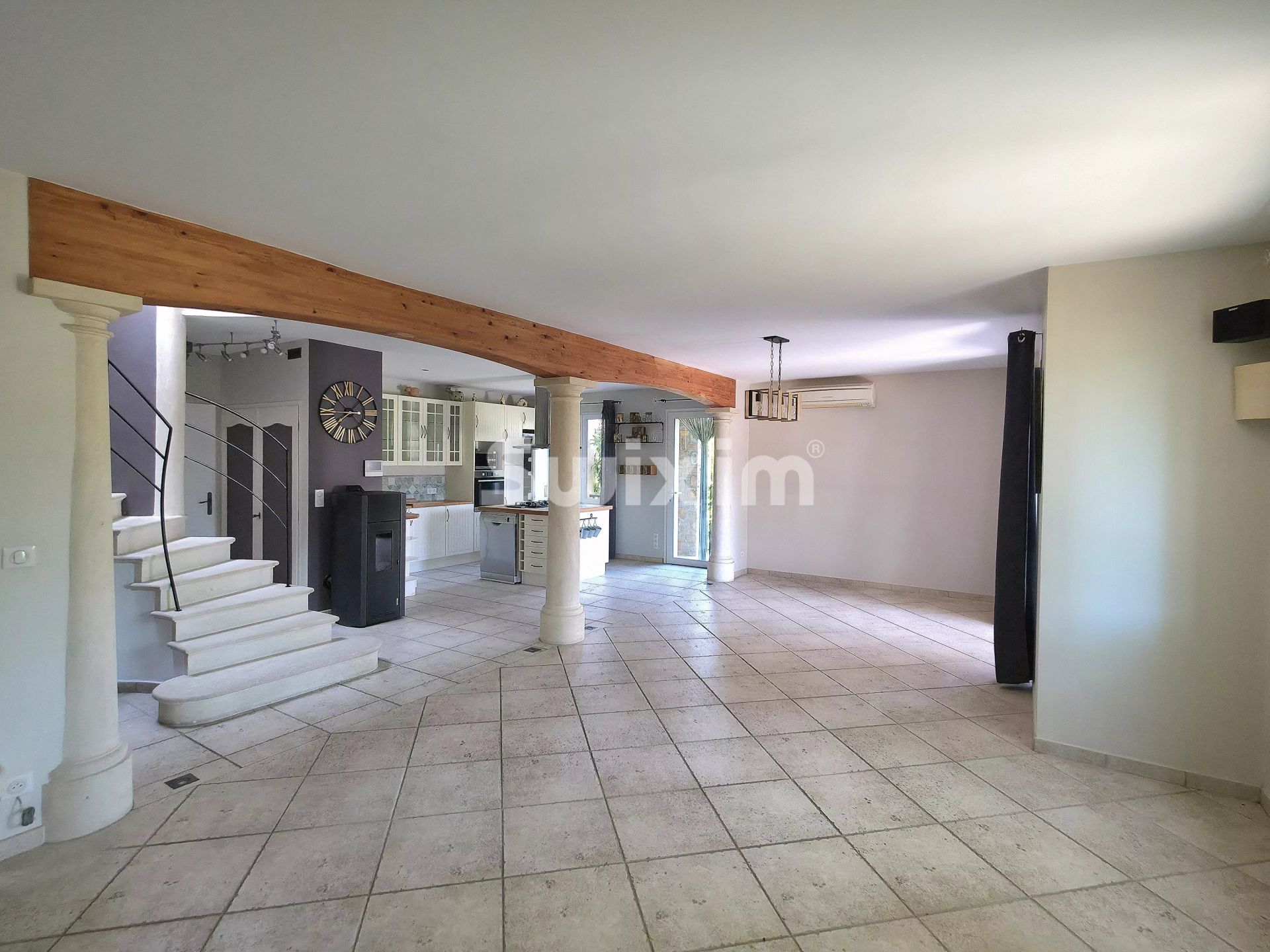 casa 5 Quartos para venda sobre Valréas (84600)