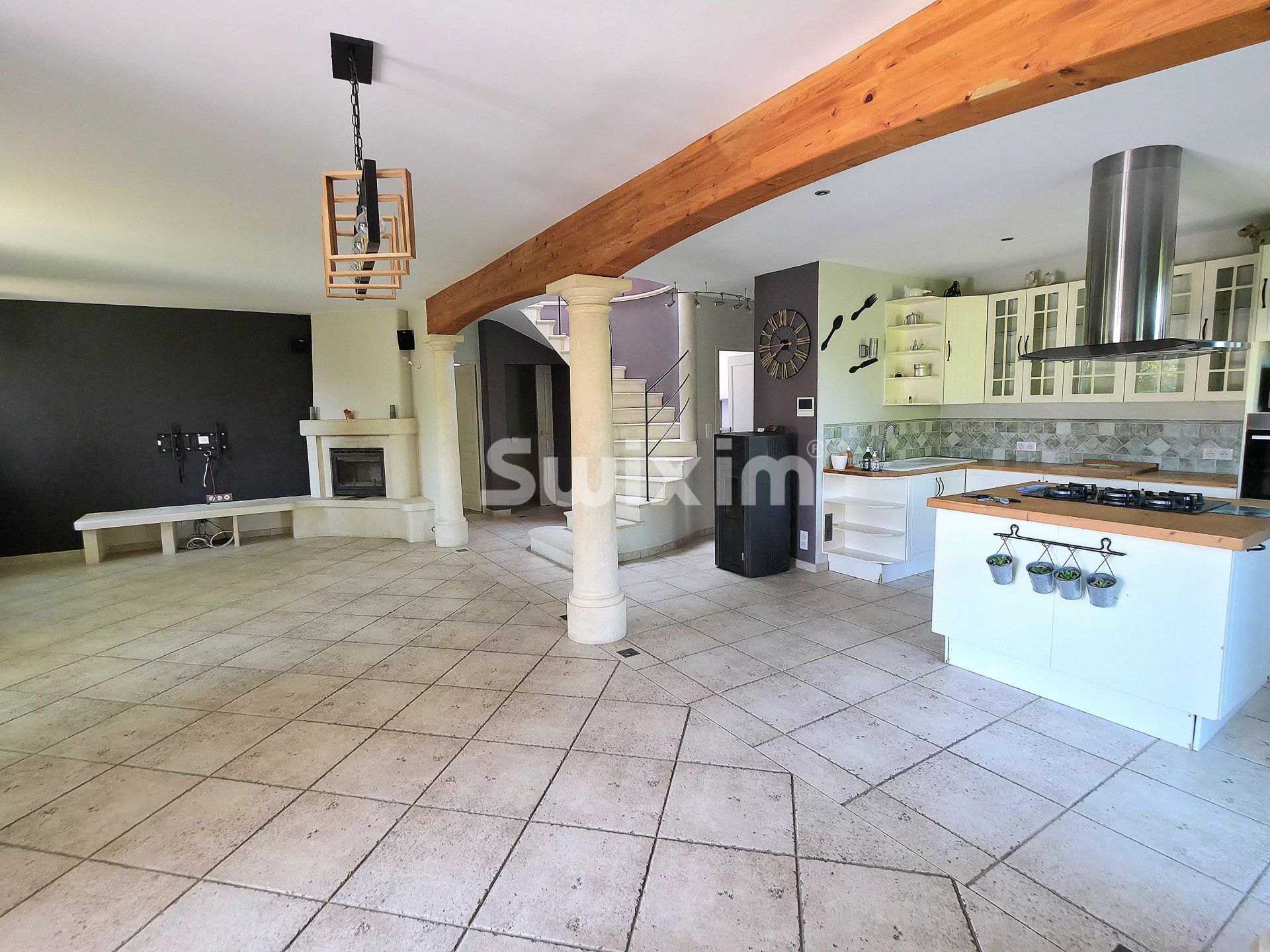 casa 5 Quartos para venda sobre Valréas (84600)
