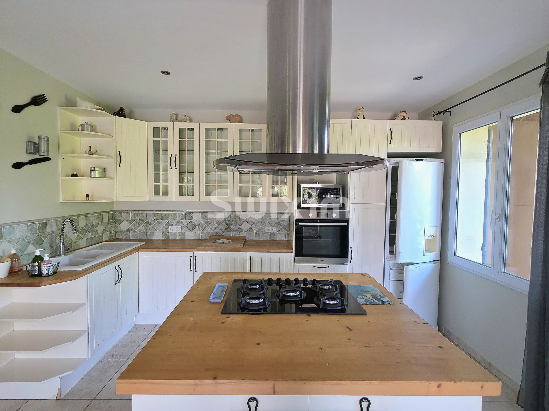 casa 5 Quartos para venda sobre Valréas (84600)