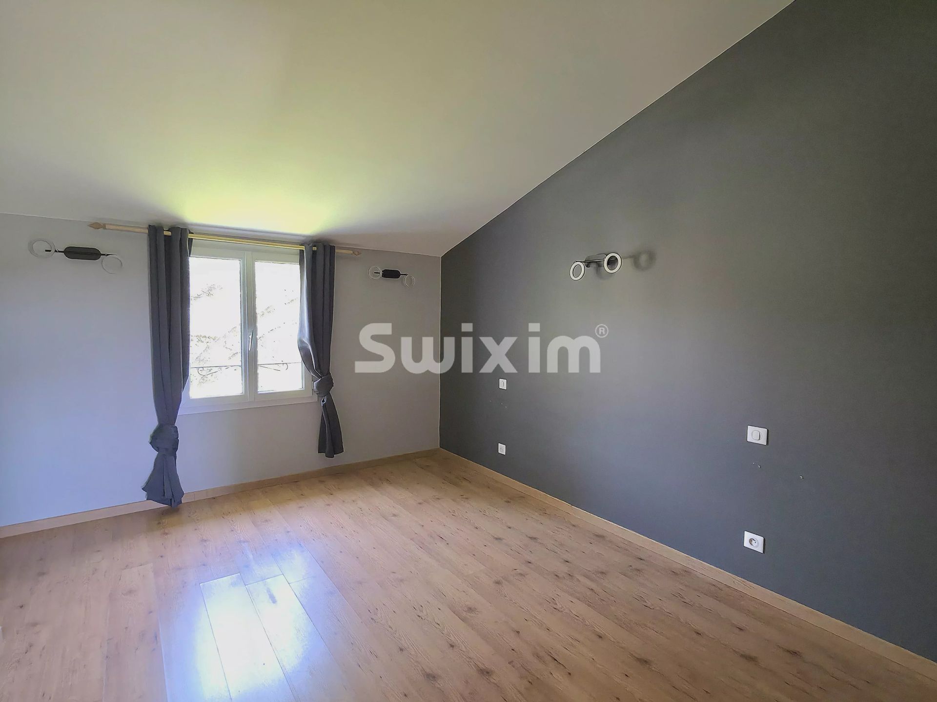 casa 5 Quartos para venda sobre Valréas (84600)