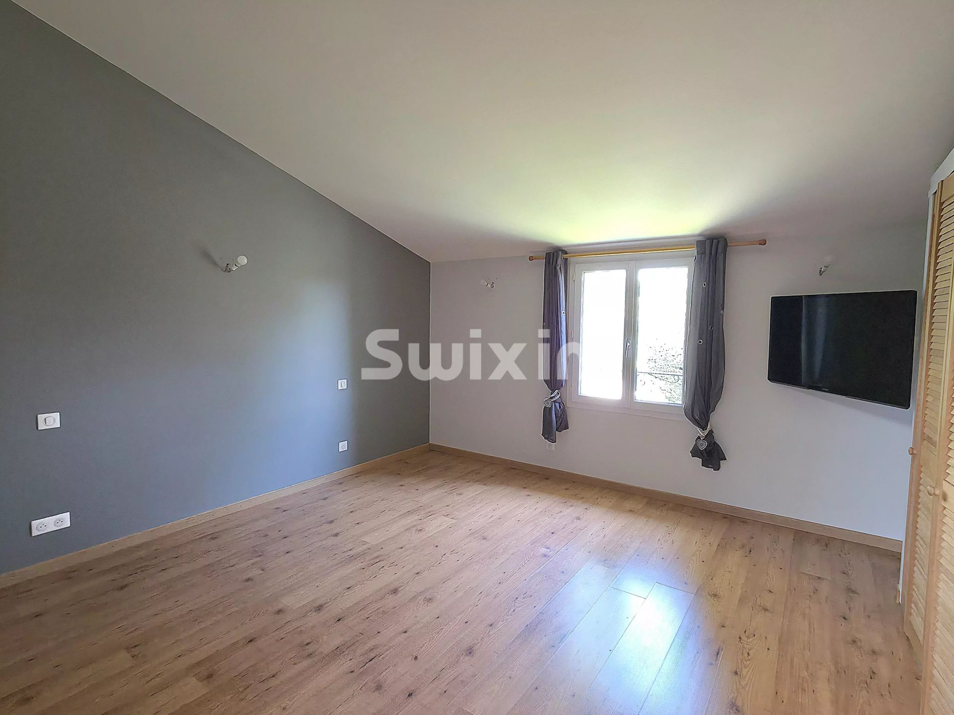 casa 5 Quartos para venda sobre Valréas (84600)