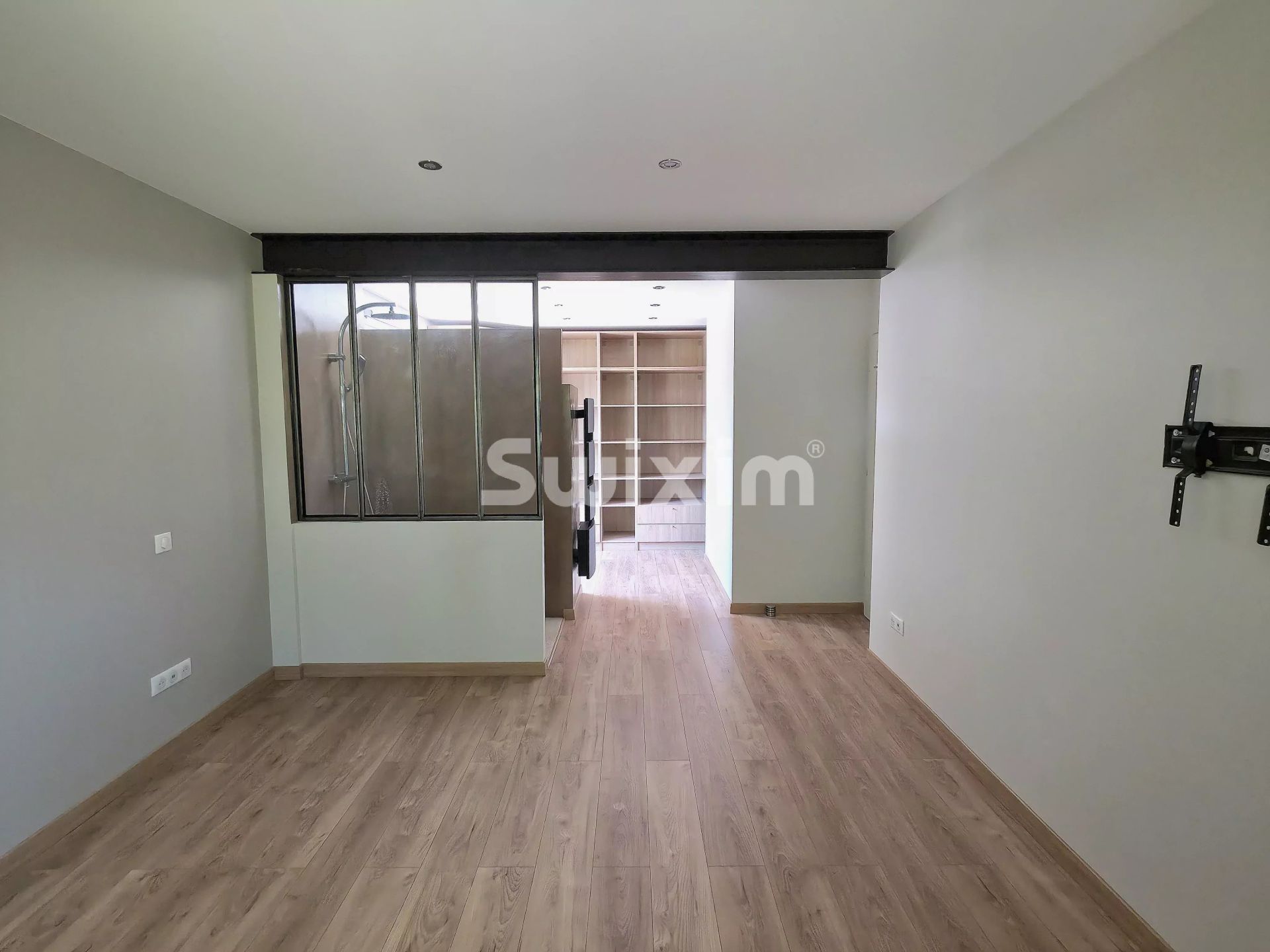 casa 5 Quartos para venda sobre Valréas (84600)