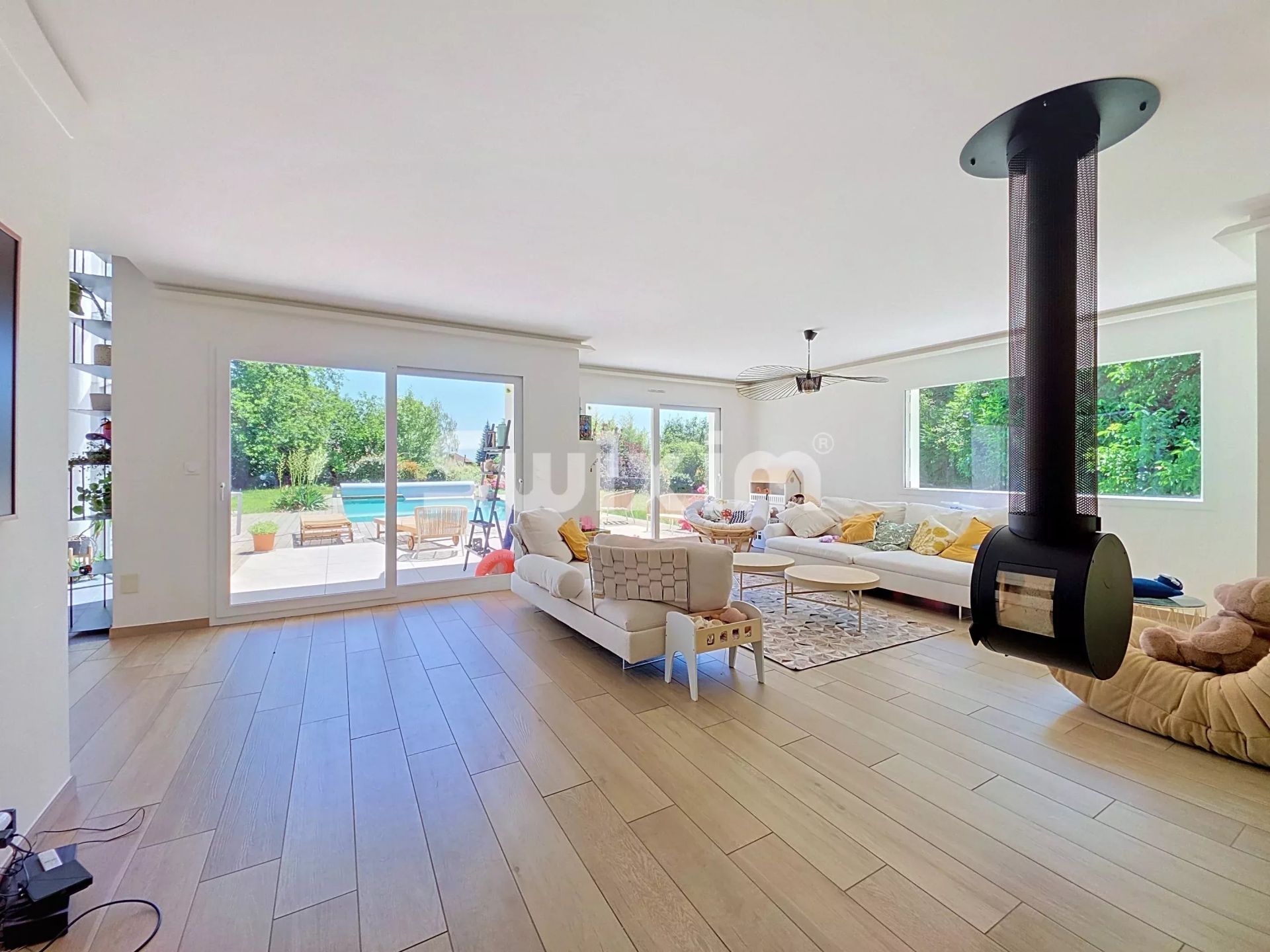 maison 5 Pièces en vente sur Saint-Genis-Pouilly (01630)