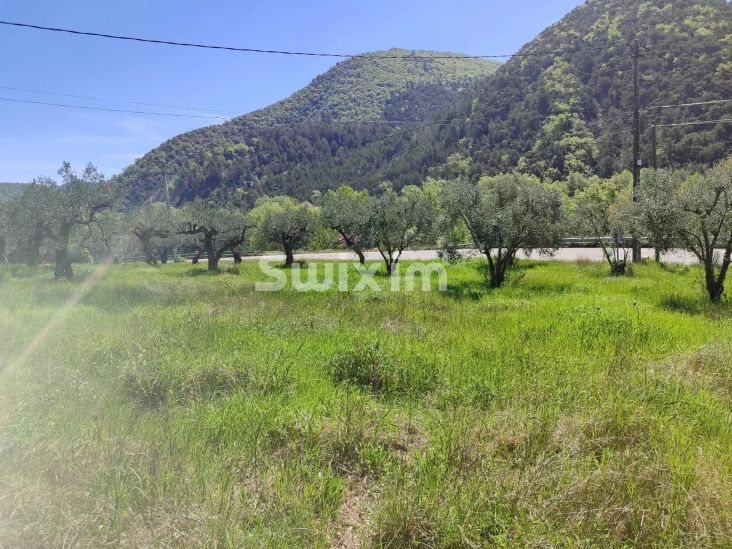 Vente Terrain à bâtir Nyons 930&nbsp;m²