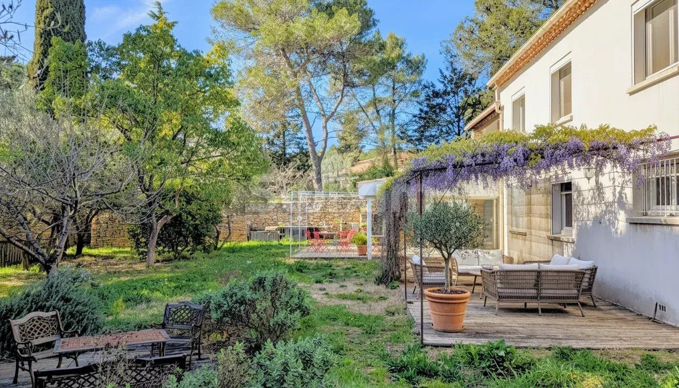 casa 8 Quartos para venda sobre Nîmes (30000)